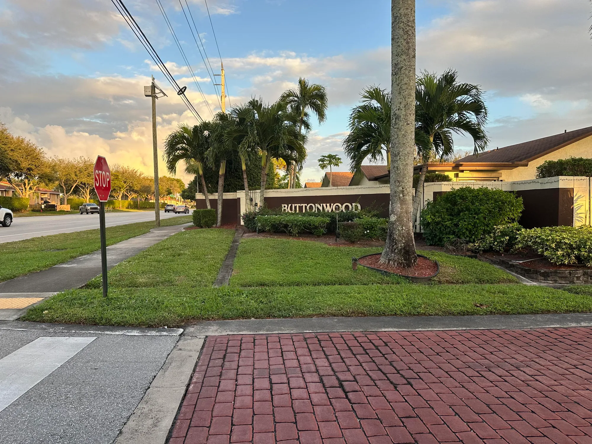 Property Slideshow image 14 of 20 | 6049 olivewood cir, Greenacres, FL, 33463