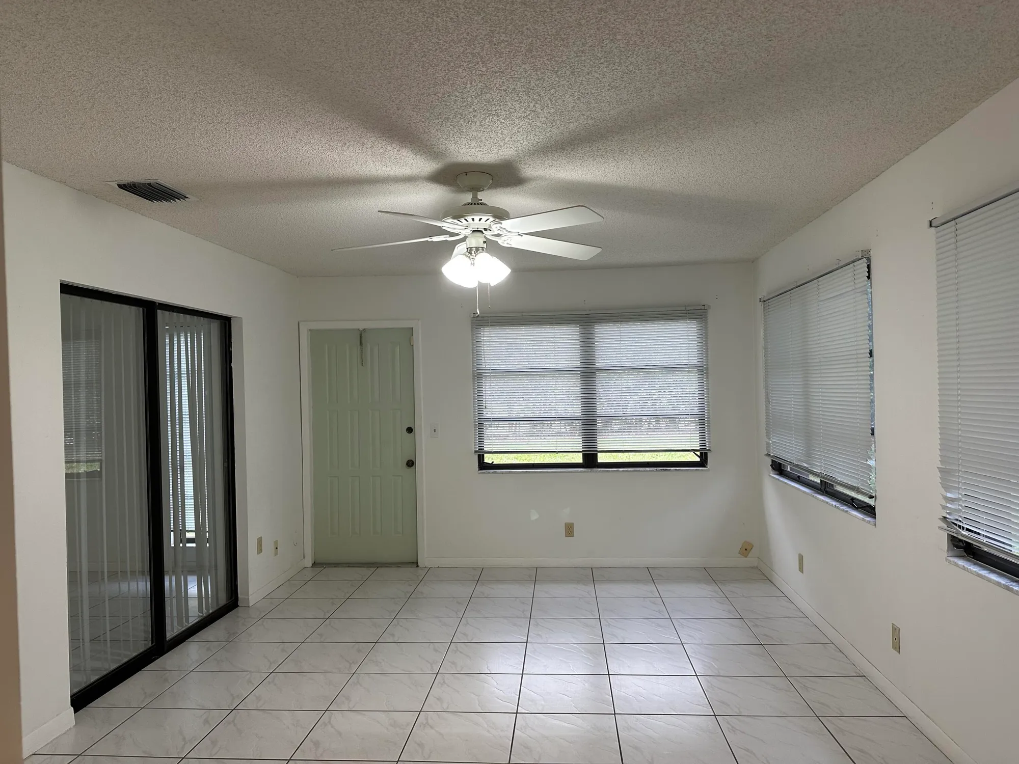 Property Slideshow image 17 of 20 | 6049 olivewood cir, Greenacres, FL, 33463