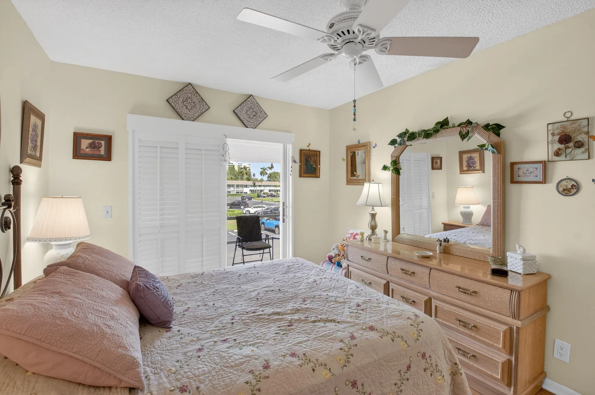 Property Slideshow image 10 of 25 | 480 horizons 212, Boynton Beach, FL, 33435