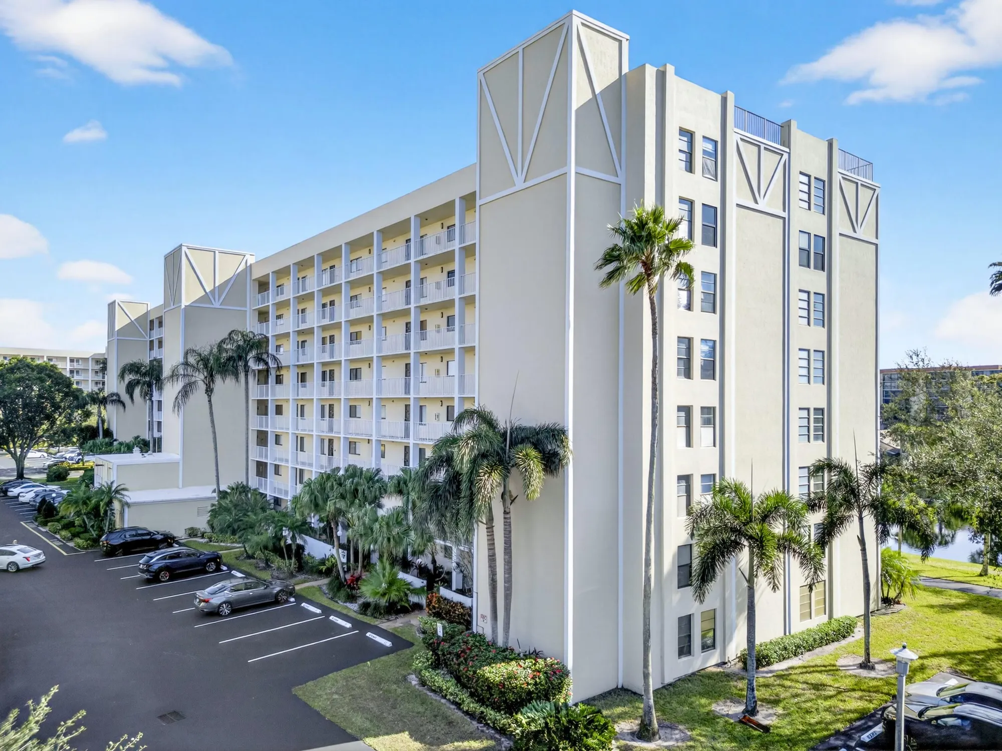 Property Slideshow image 31 of 39 | 7290 kinghurst dr 703, Delray Beach, FL, 33446