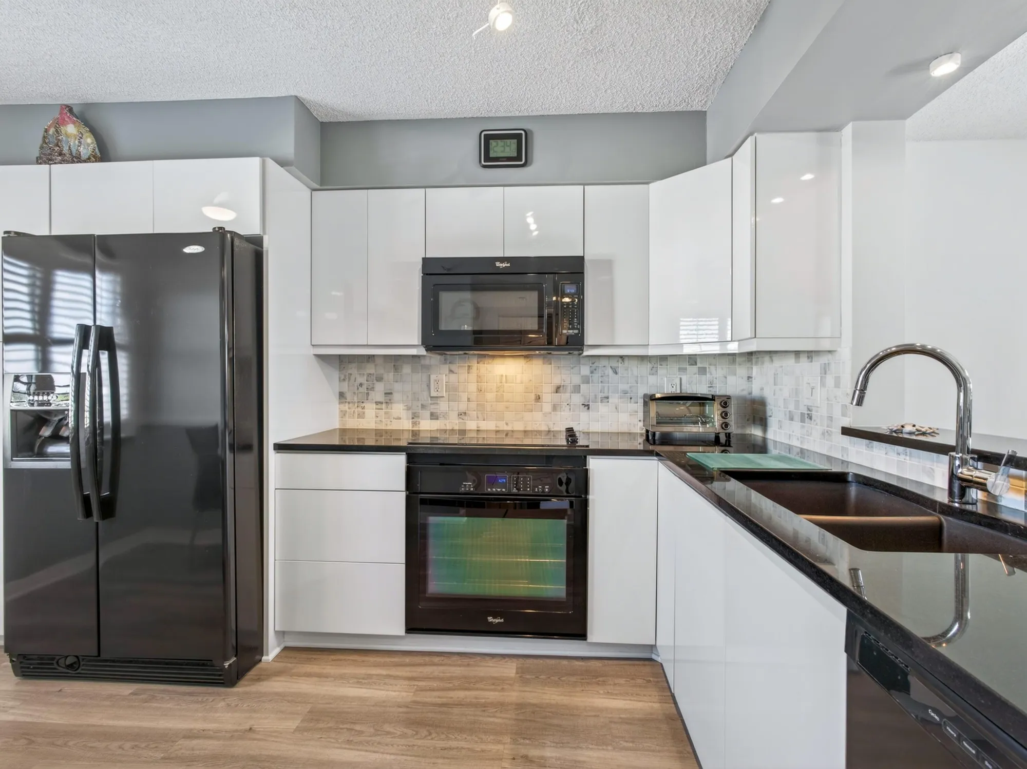 Property Slideshow image 1 of 39 | 7290 kinghurst dr 703, Delray Beach, FL, 33446