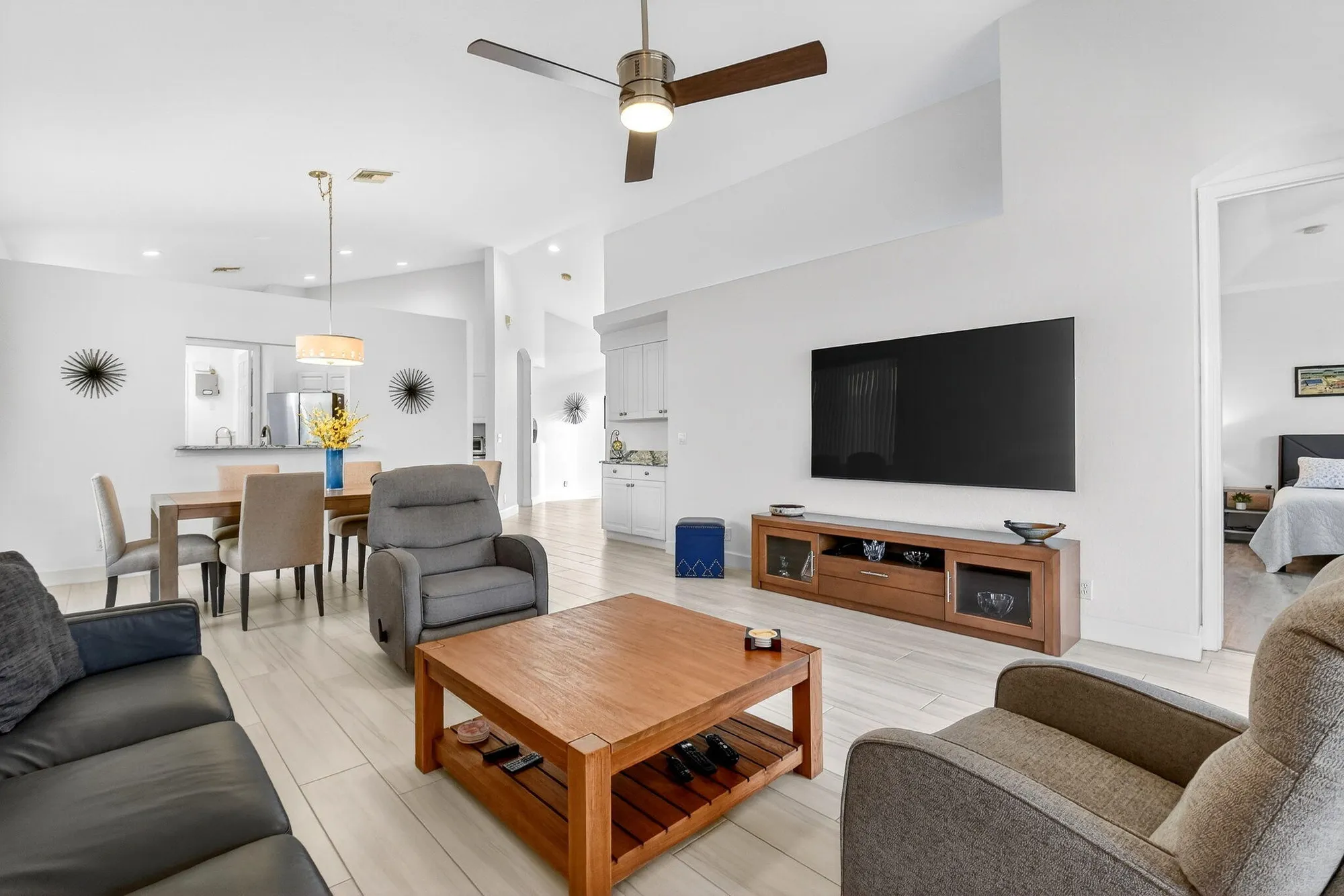 Property Slideshow image 15 of 61 | 8099 bellafiore way, Boynton Beach, FL, 33472