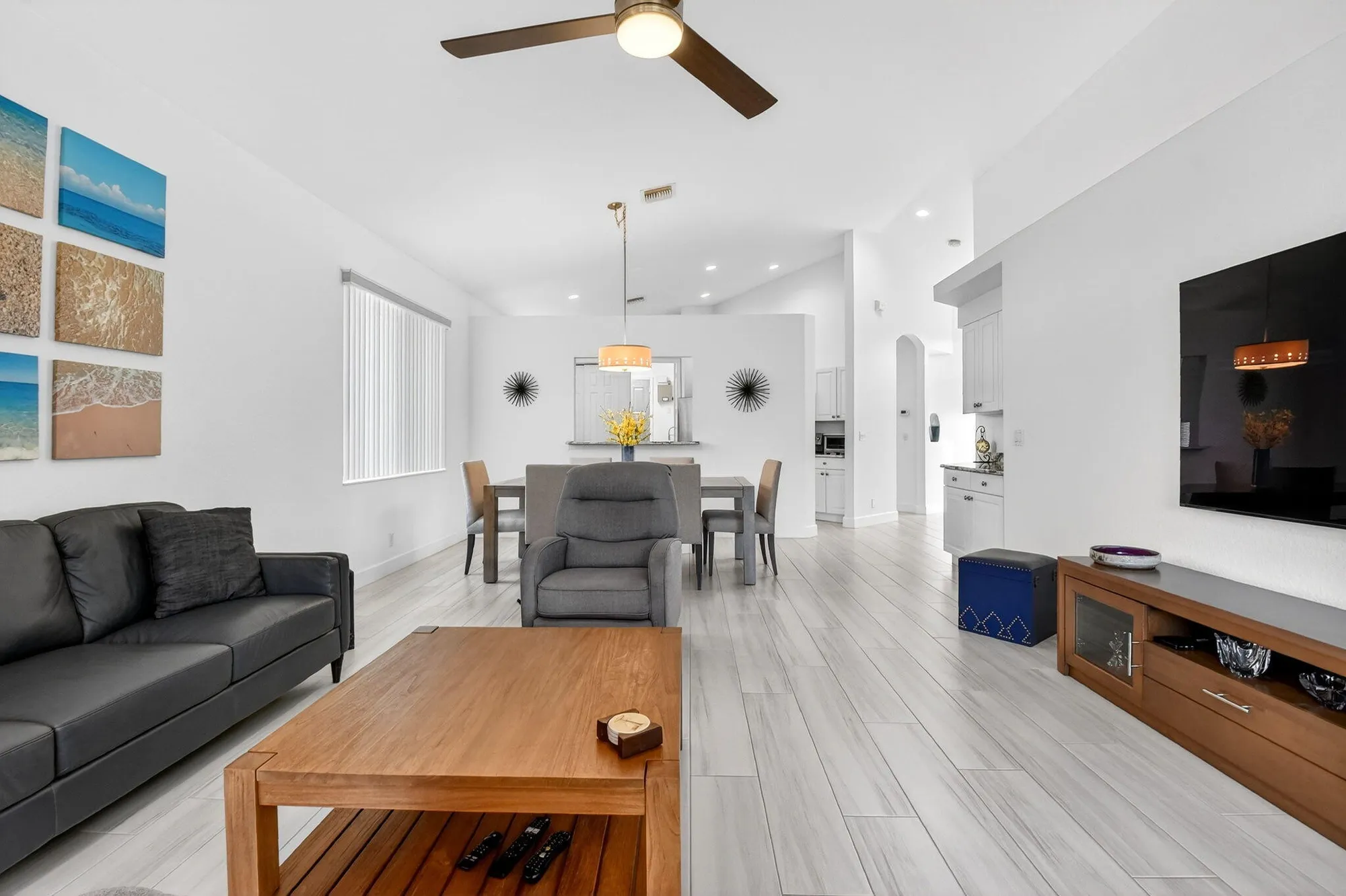 Property Slideshow image 14 of 61 | 8099 bellafiore way, Boynton Beach, FL, 33472