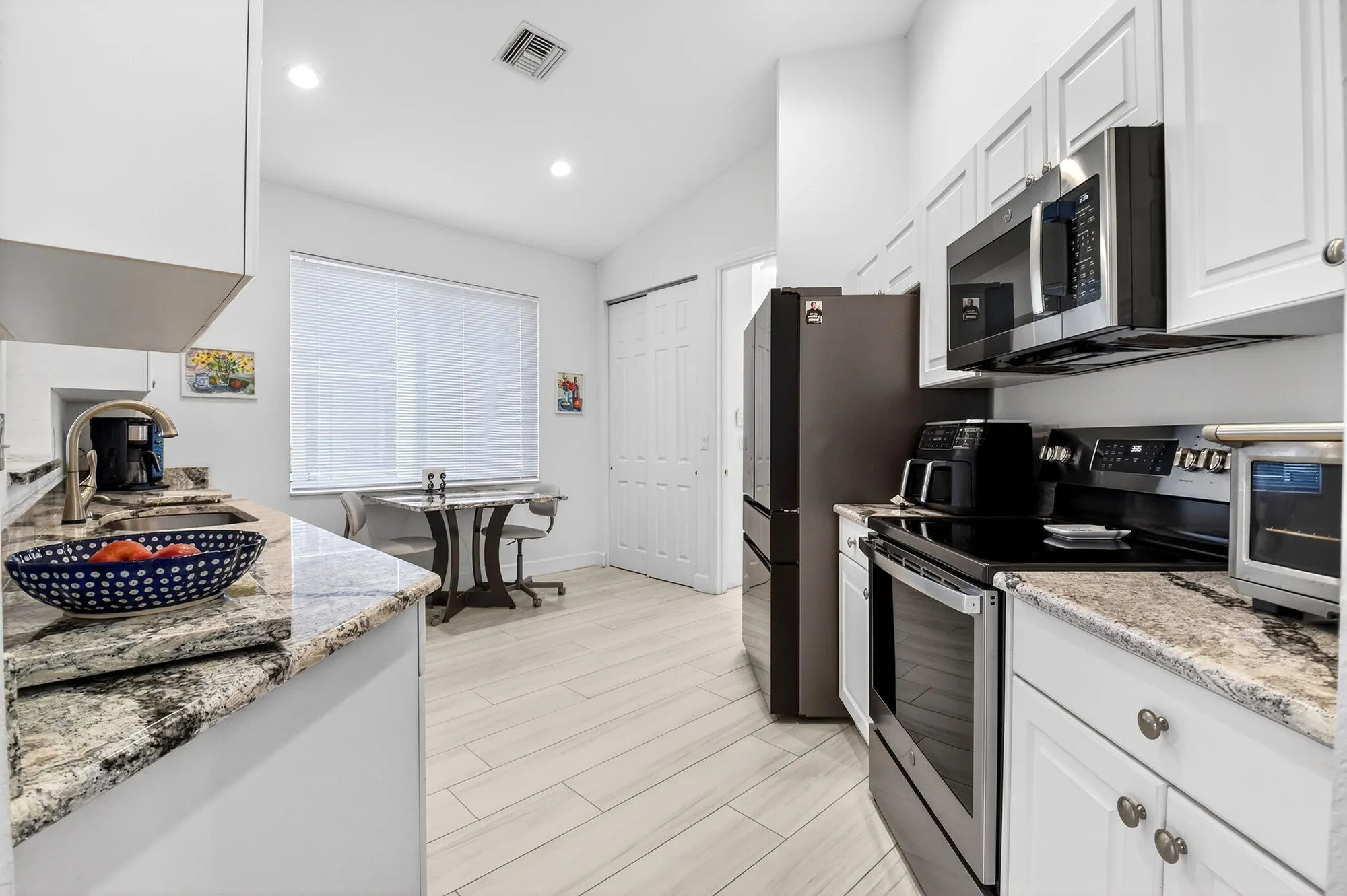 Property Slideshow image 17 of 61 | 8099 bellafiore way, Boynton Beach, FL, 33472