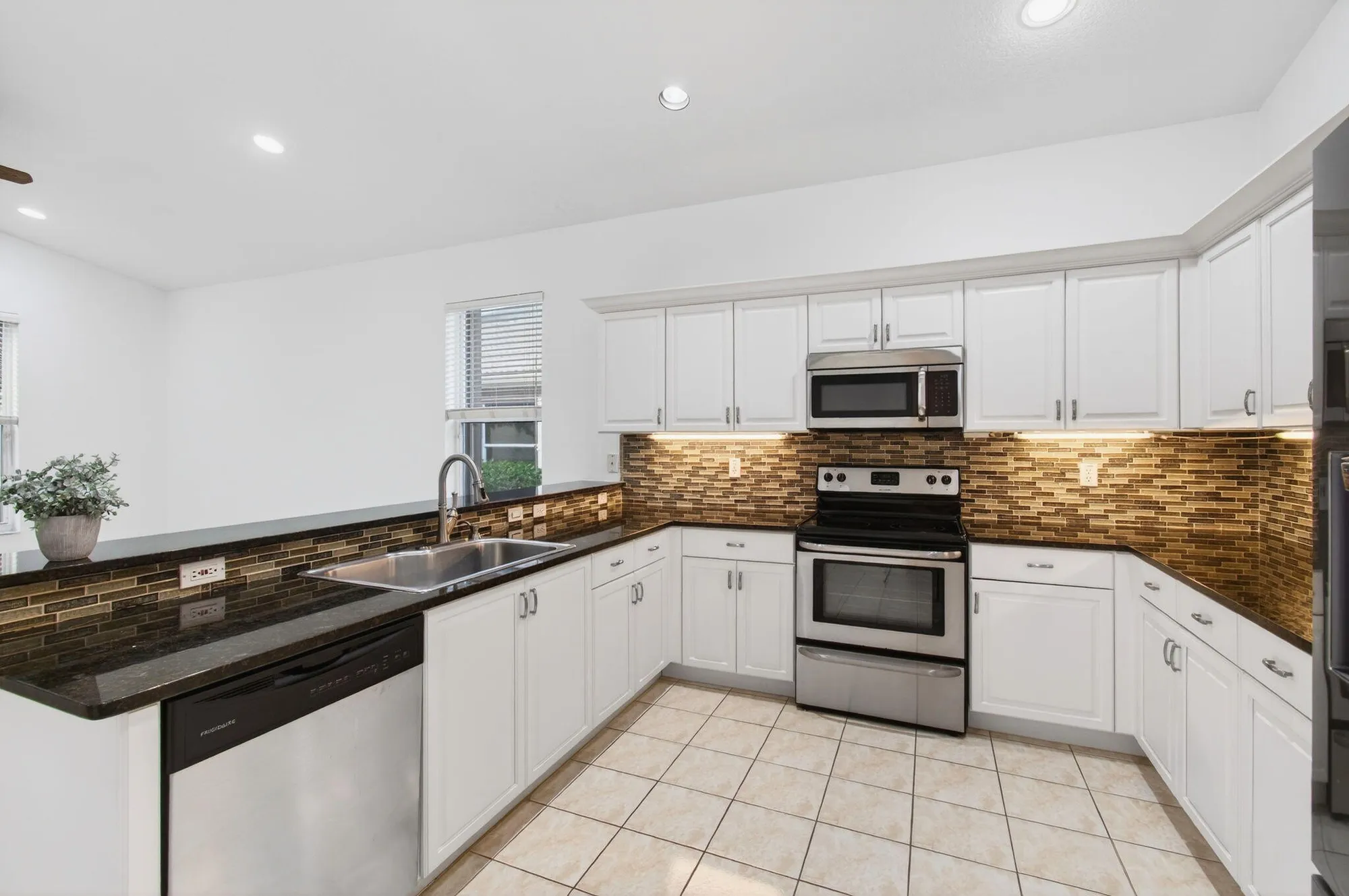 Property Slideshow image 18 of 91 | 11564 puerto blvd, Boynton Beach, FL, 33437