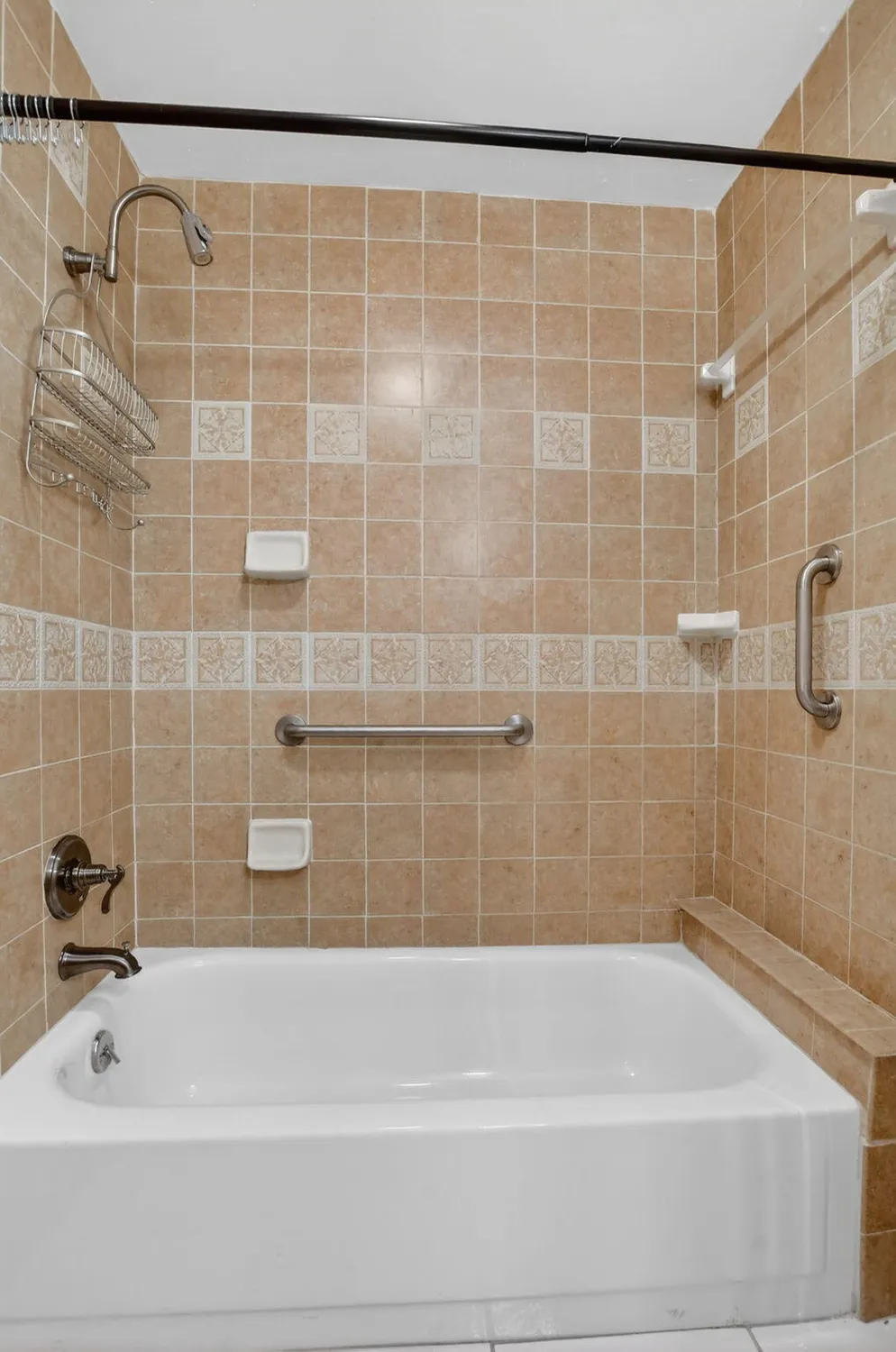 Property Slideshow image 19 of 45 | 13942 via flora b, Delray Beach, FL, 33484