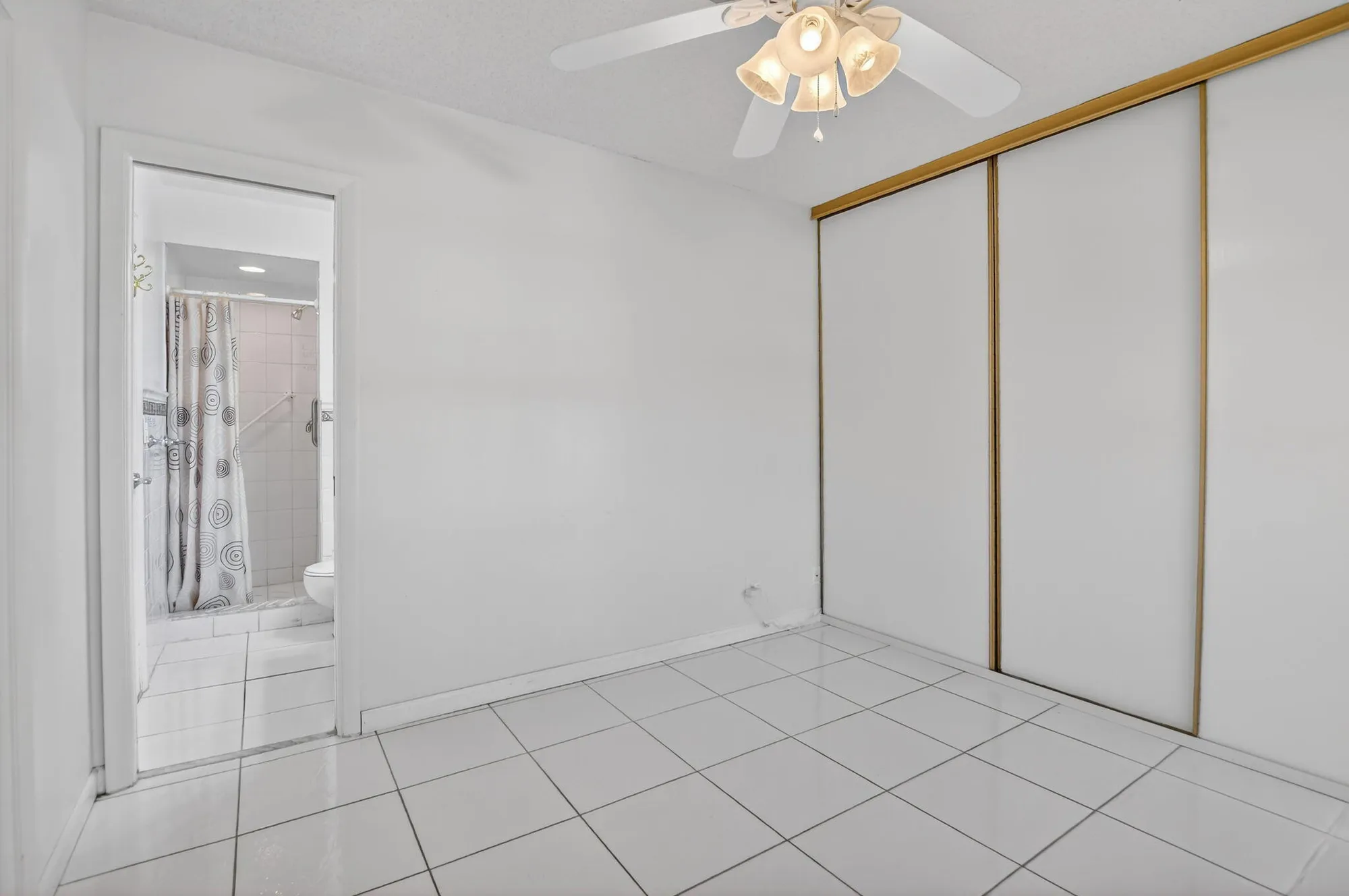 Property Slideshow image 22 of 45 | 13942 via flora b, Delray Beach, FL, 33484