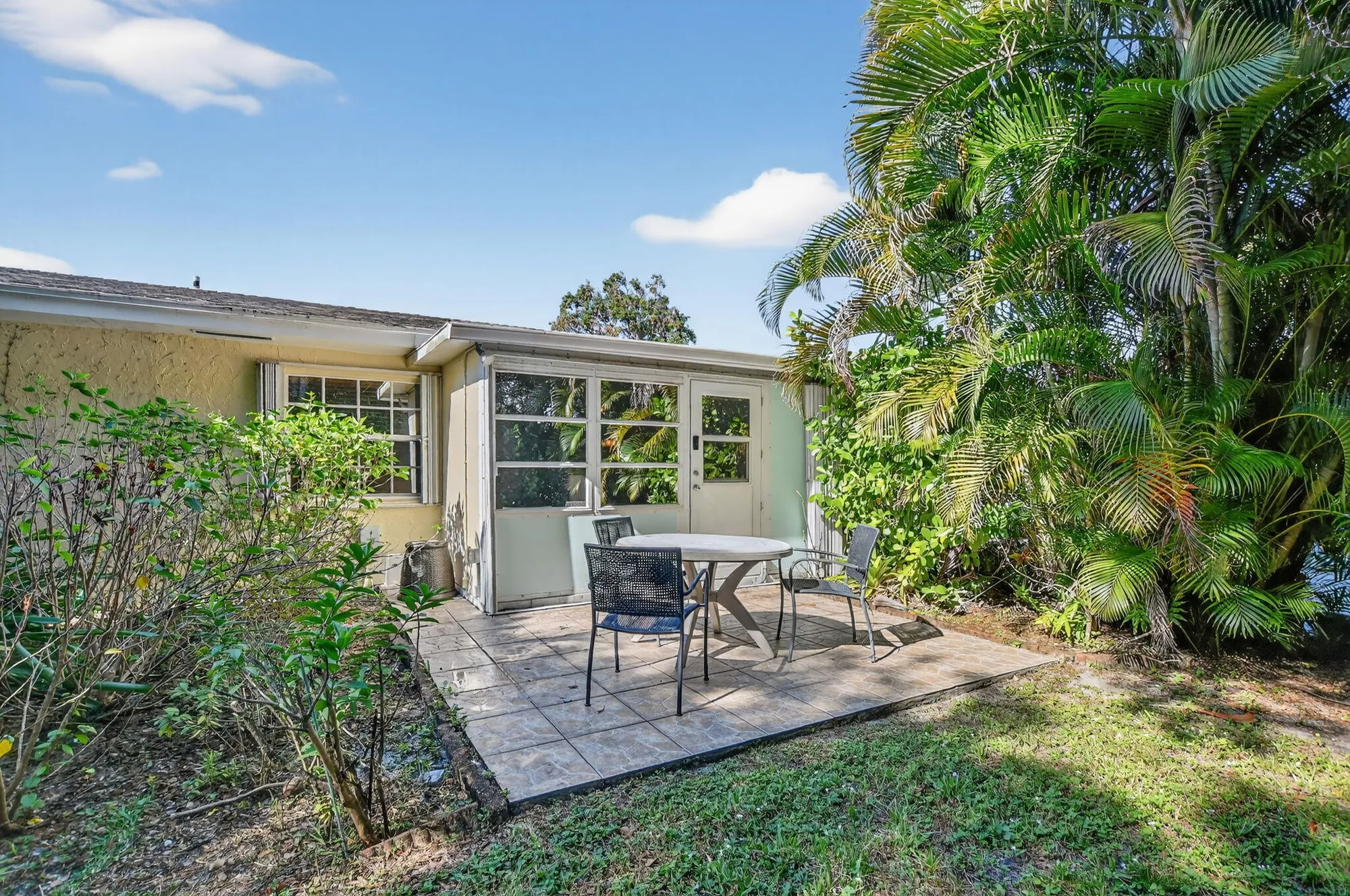 Property Slideshow image 26 of 45 | 13942 via flora b, Delray Beach, FL, 33484