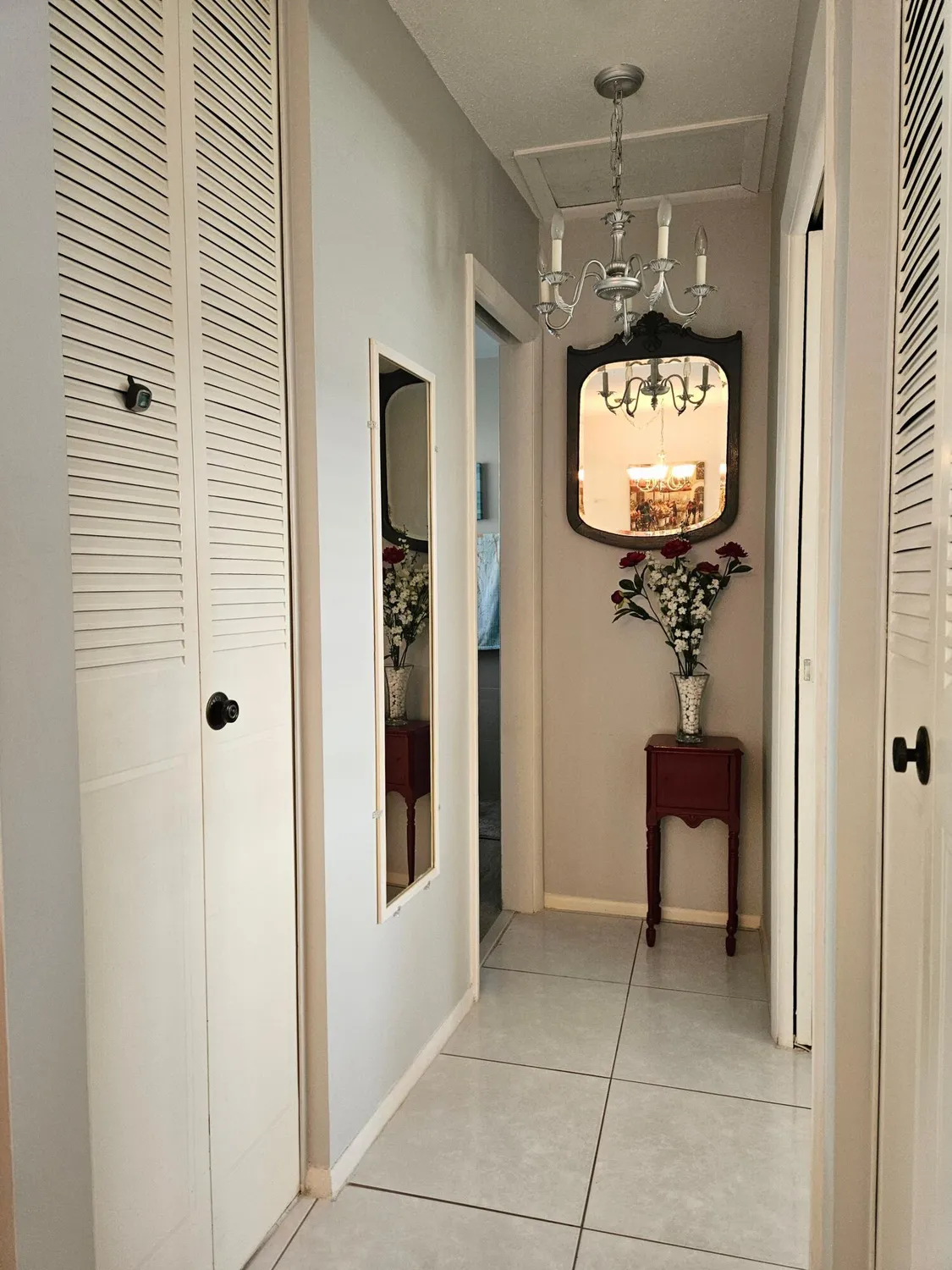 Property Slideshow image 9 of 25 | 2920 crosley dr b, West Palm Beach, FL, 33415