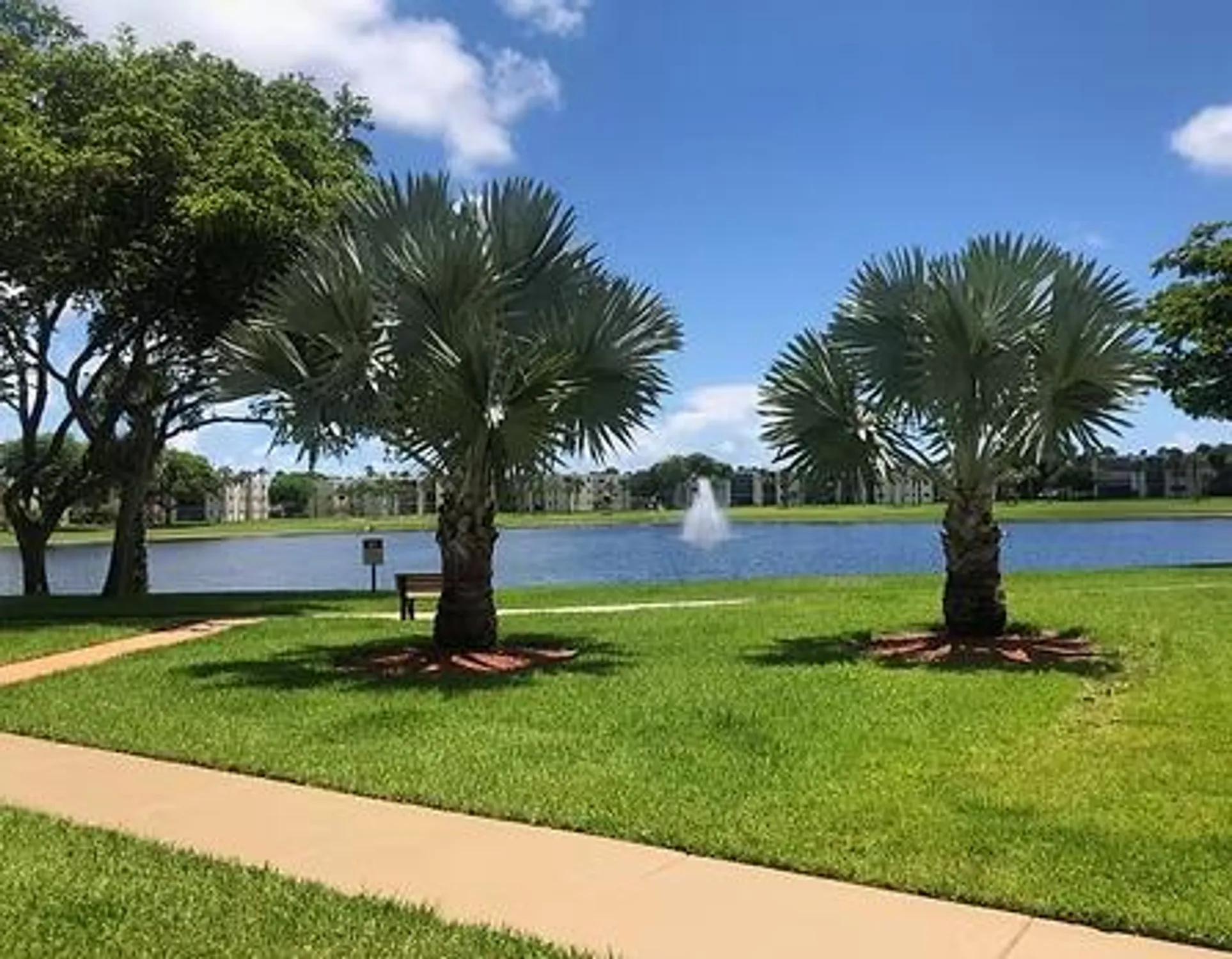 Property Slideshow image 17 of 18 | 15548 bottlebrush cir, Delray Beach, FL, 33484