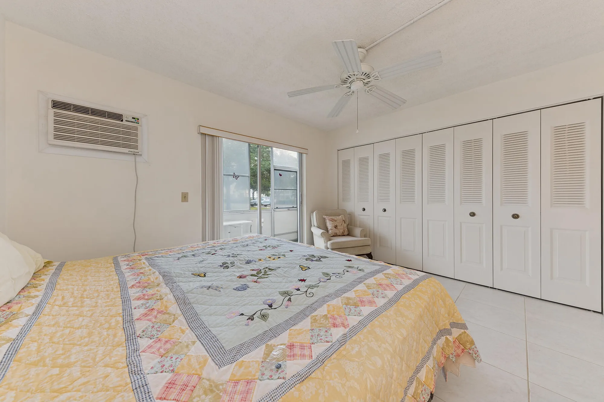 Property Slideshow image 7 of 9 | 116 windsor f, West Palm Beach, FL, 33417