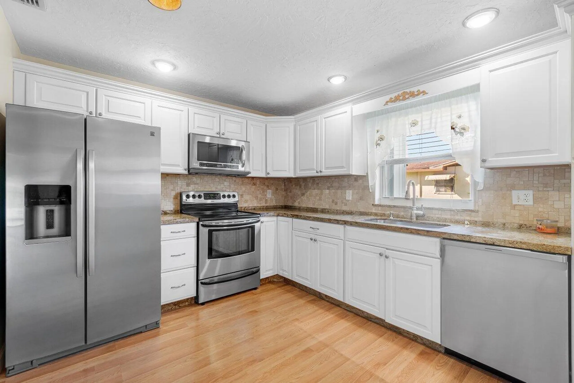 Property Slideshow image 10 of 24 | 6187 overland pl, Delray Beach, FL, 33484