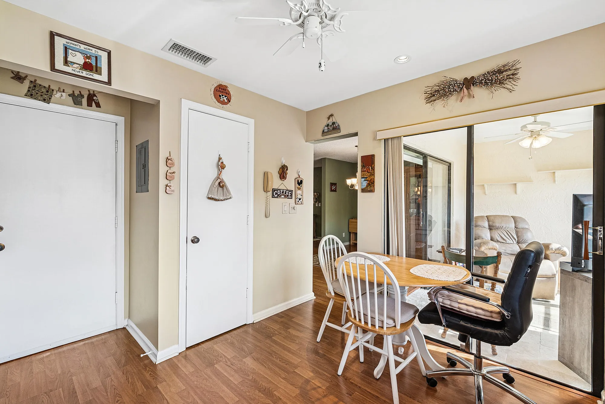 Property Slideshow image 12 of 24 | 4866 equestrian rd a, Boynton Beach, FL, 33436