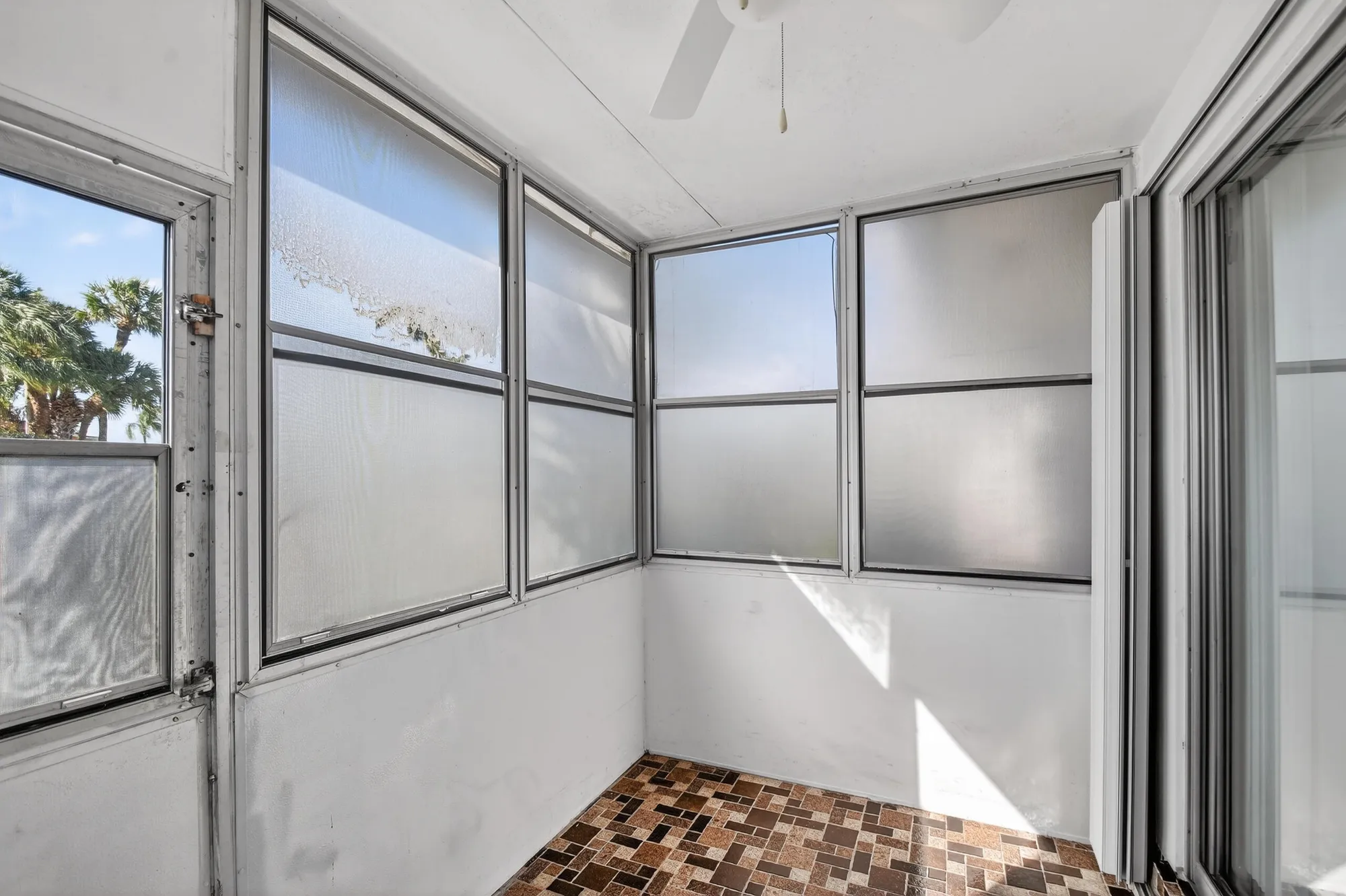 Property Slideshow image 26 of 54 | 2667 dudley dr b, West Palm Beach, FL, 33415