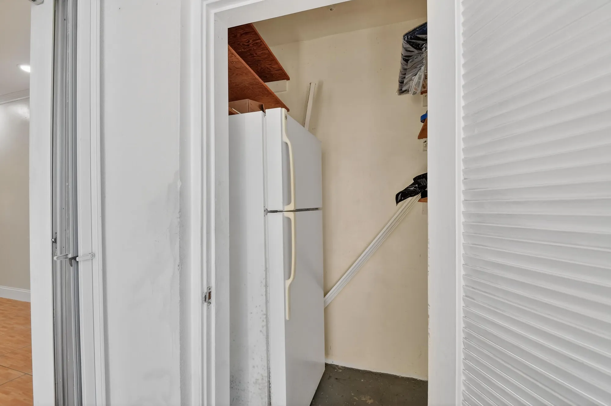 Property Slideshow image 28 of 54 | 2667 dudley dr b, West Palm Beach, FL, 33415