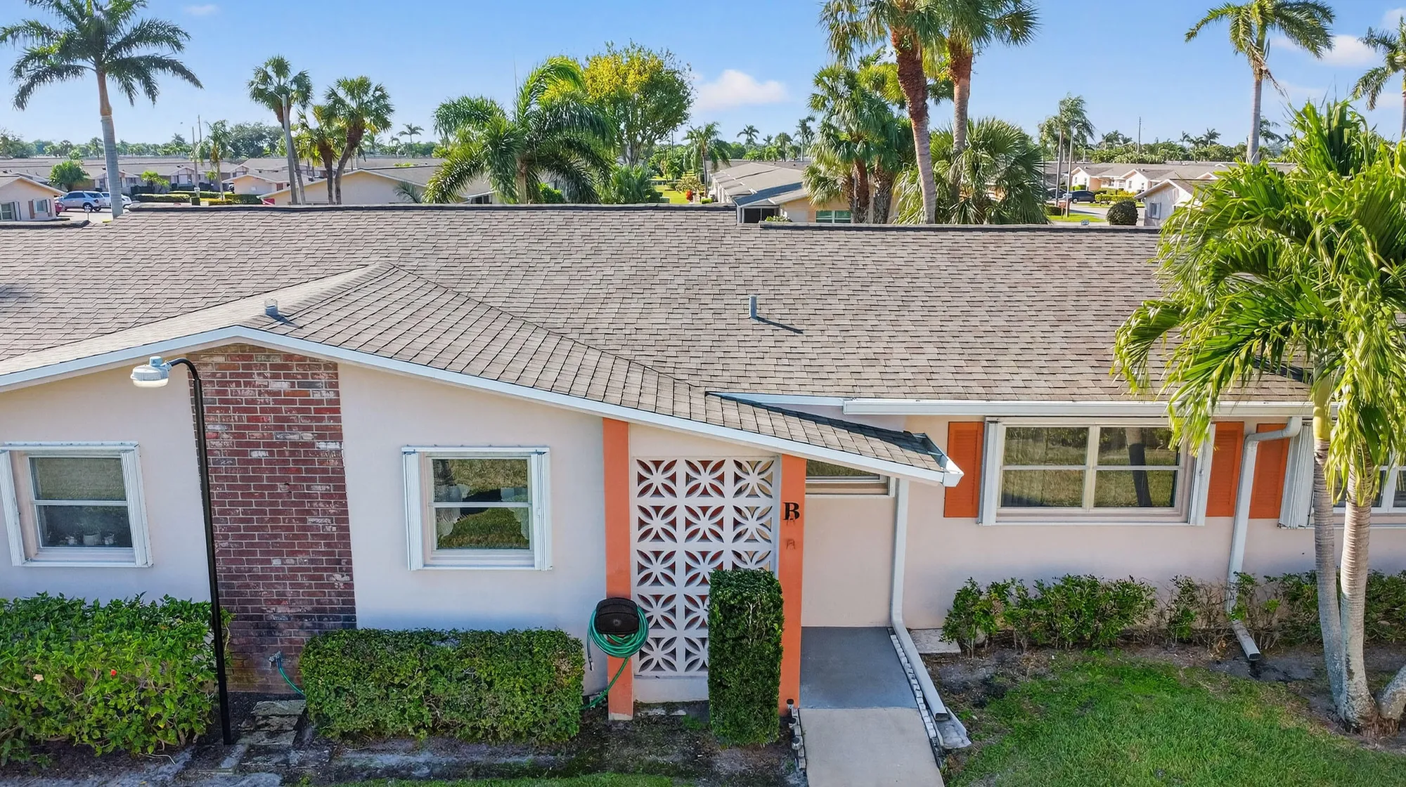 Property Slideshow image 37 of 54 | 2667 dudley dr b, West Palm Beach, FL, 33415