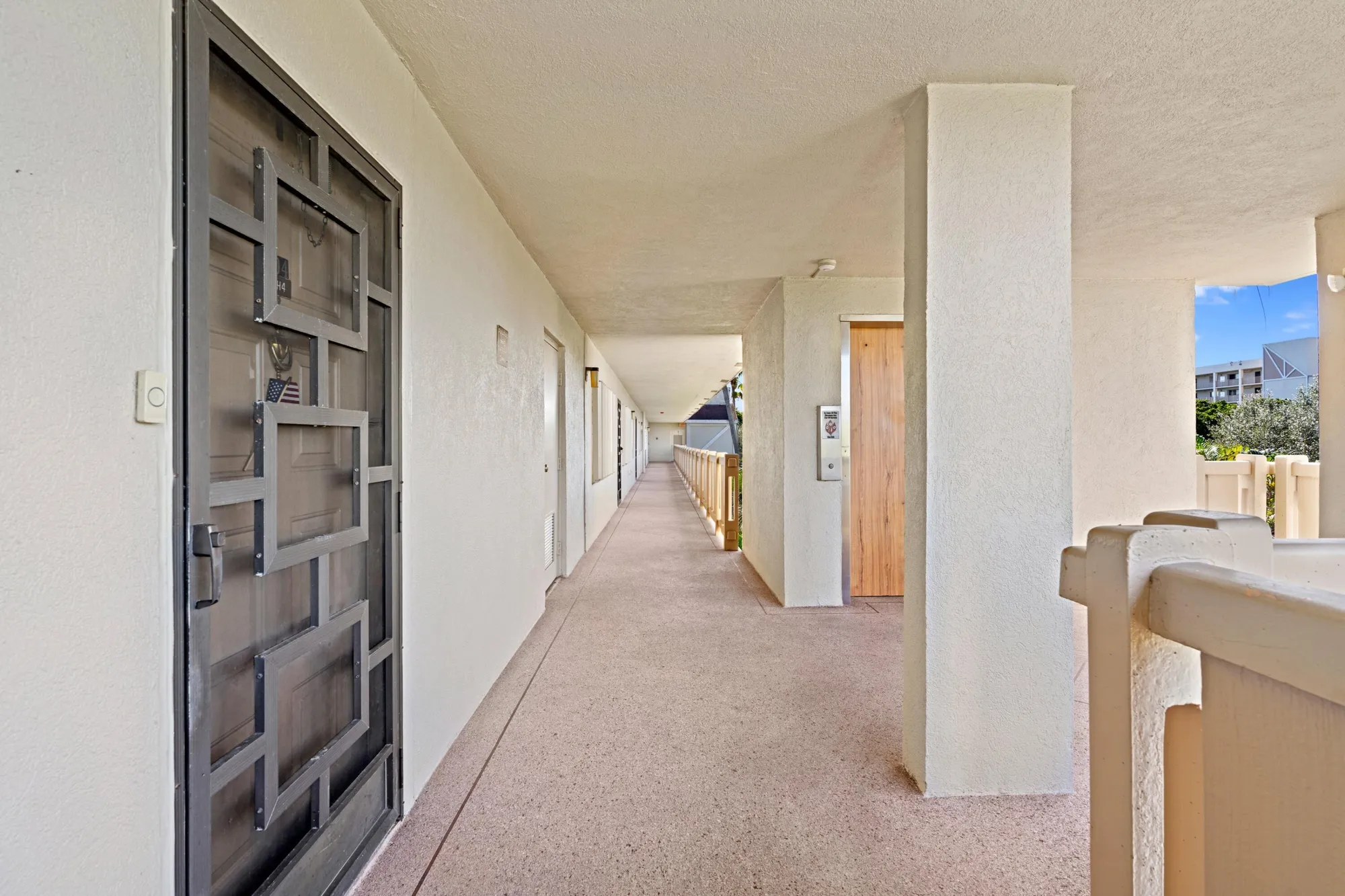 Property Slideshow image 29 of 42 | 14360 strathmore ln 404, Delray Beach, FL, 33446