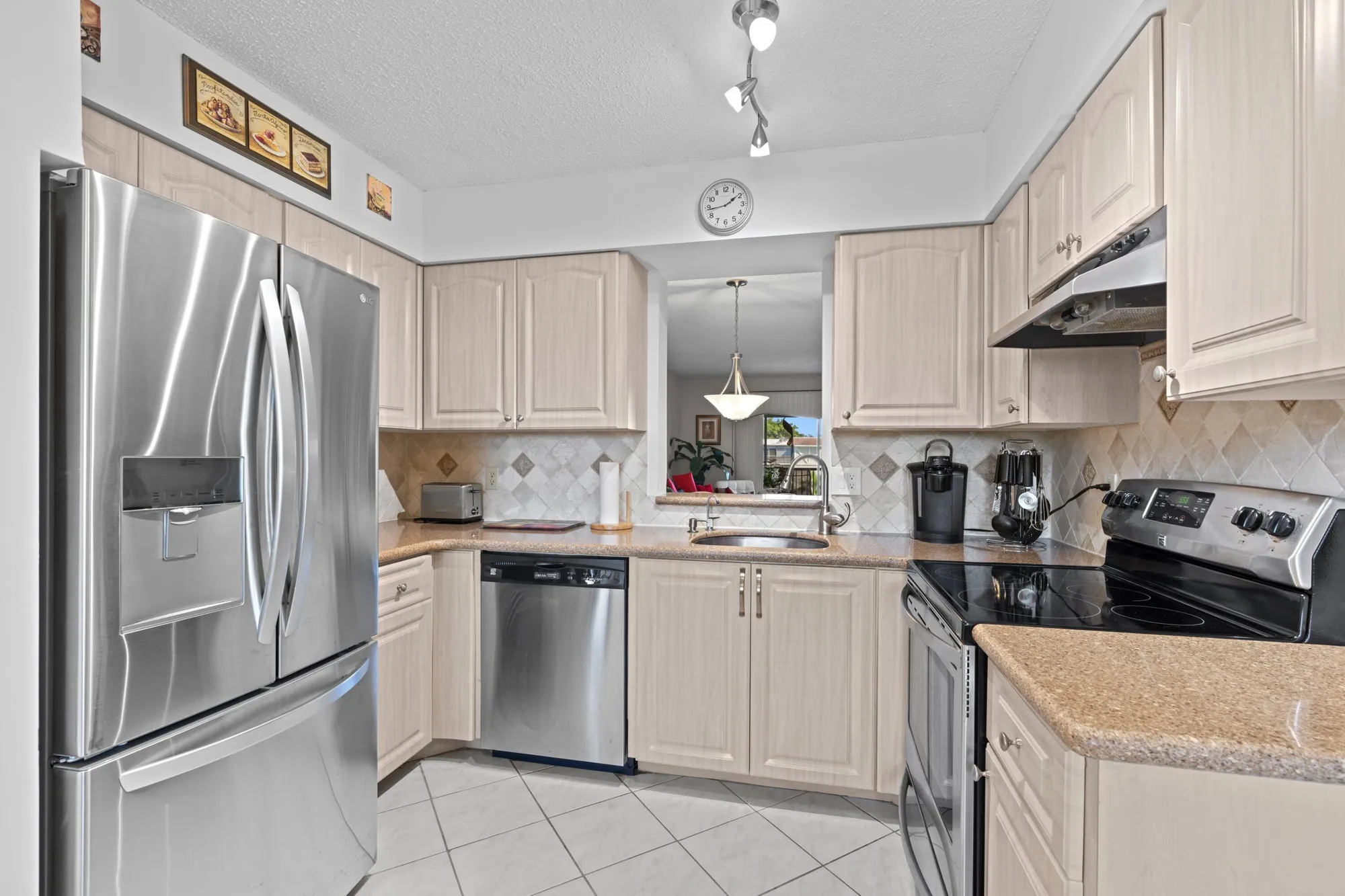 Property Slideshow image 9 of 42 | 14360 strathmore ln 404, Delray Beach, FL, 33446