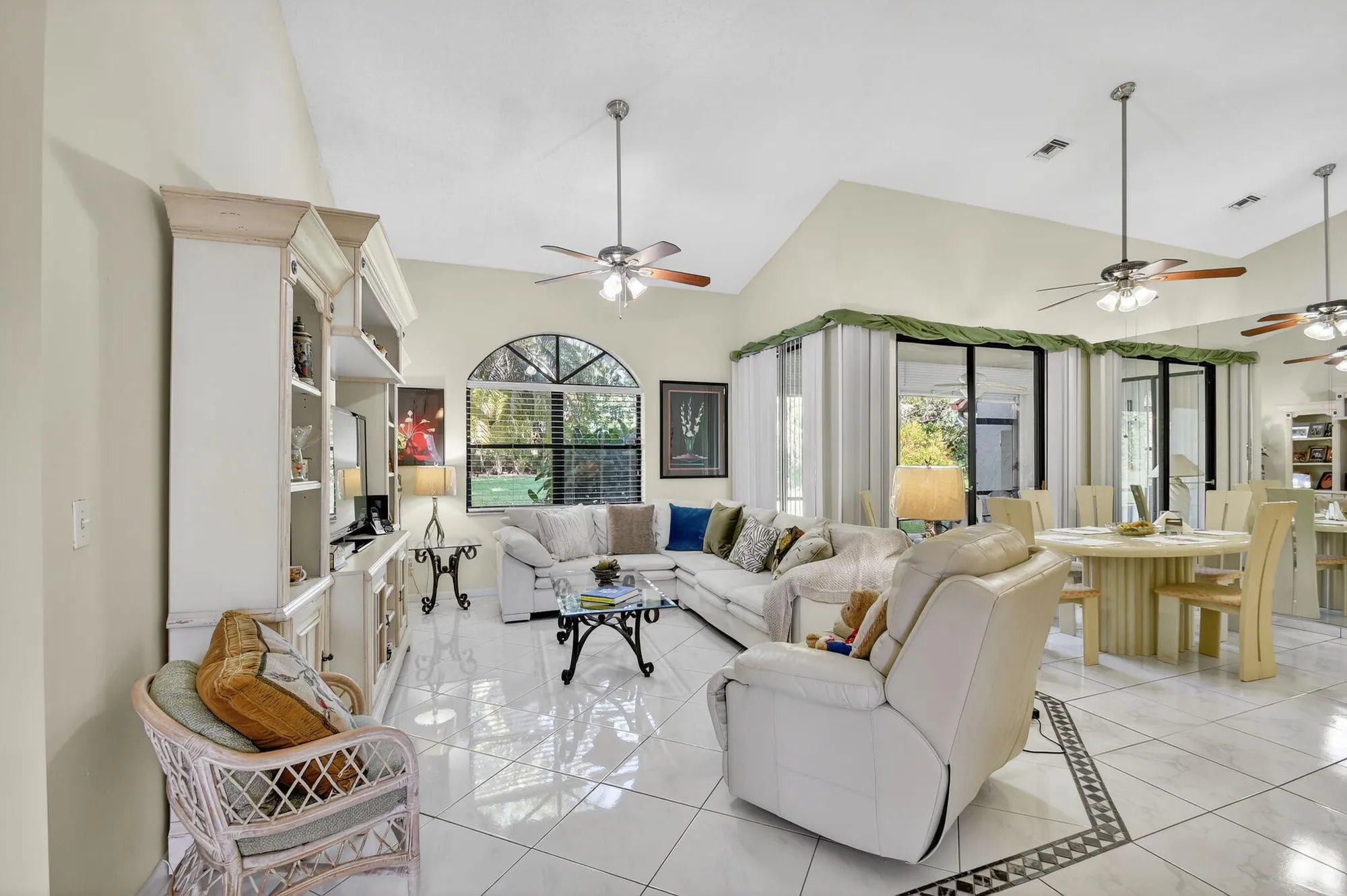 Property Slideshow image 8 of 91 | 7147 le chalet blvd, Boynton Beach, FL, 33472