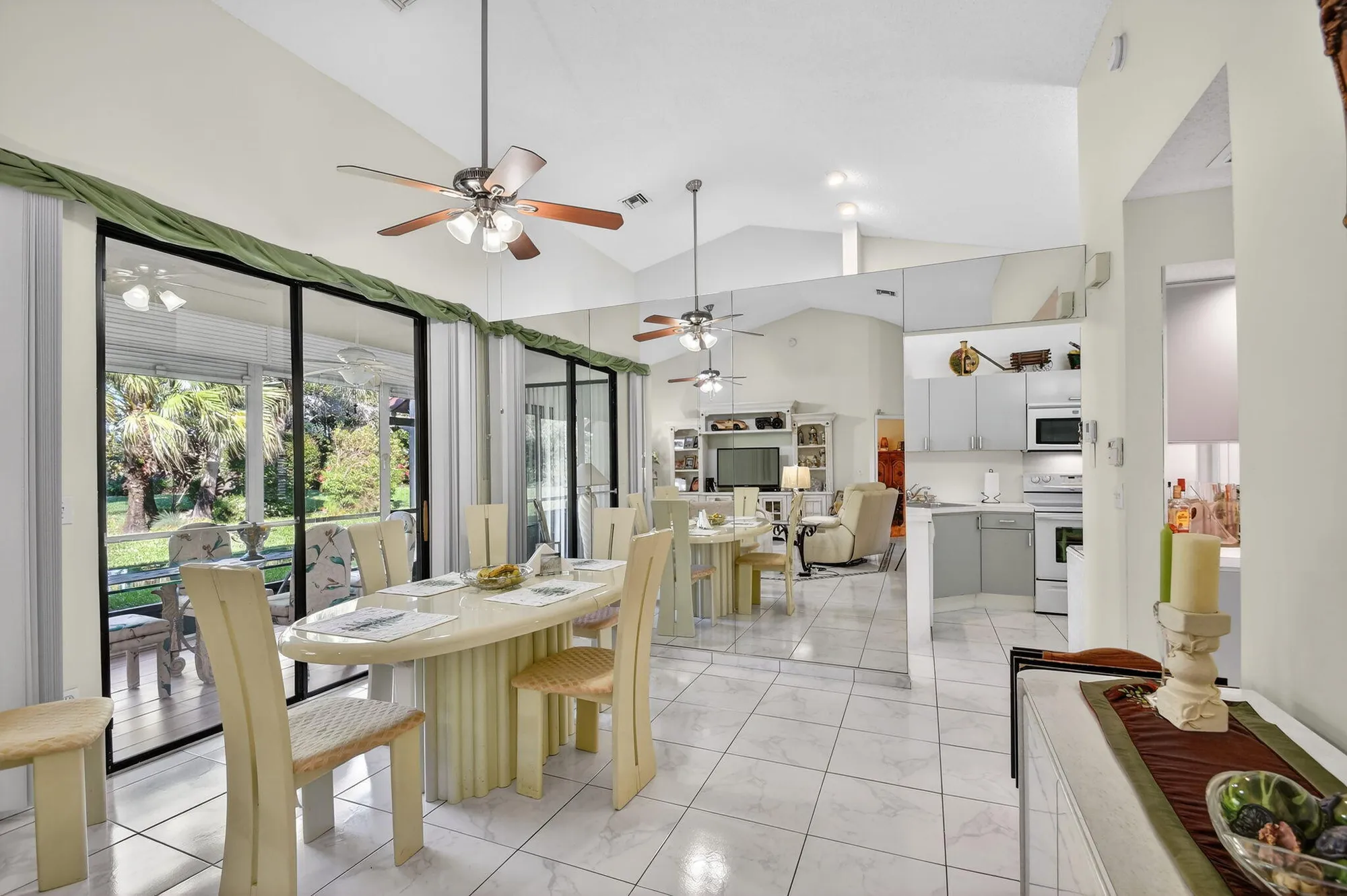 Property Slideshow image 12 of 91 | 7147 le chalet blvd, Boynton Beach, FL, 33472