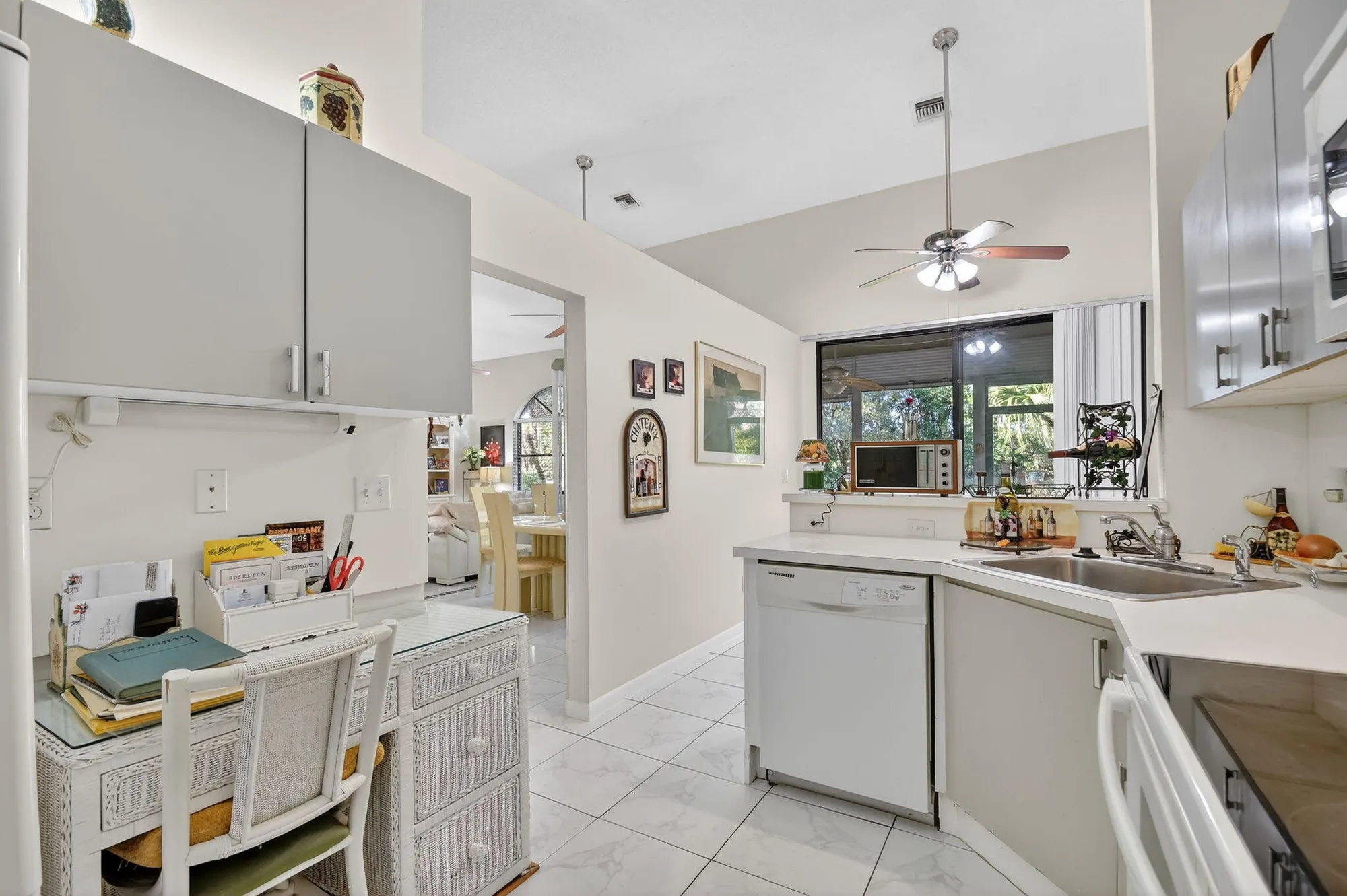 Property Slideshow image 18 of 91 | 7147 le chalet blvd, Boynton Beach, FL, 33472