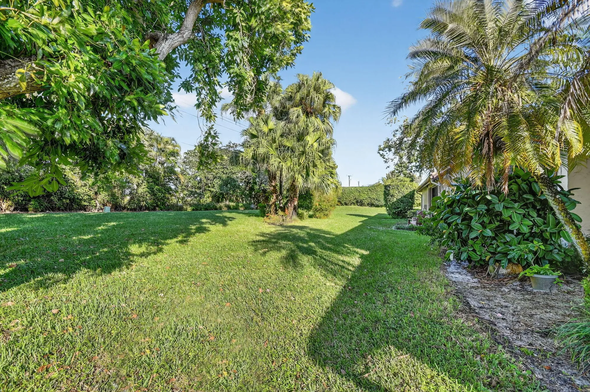 Property Slideshow image 42 of 91 | 7147 le chalet blvd, Boynton Beach, FL, 33472