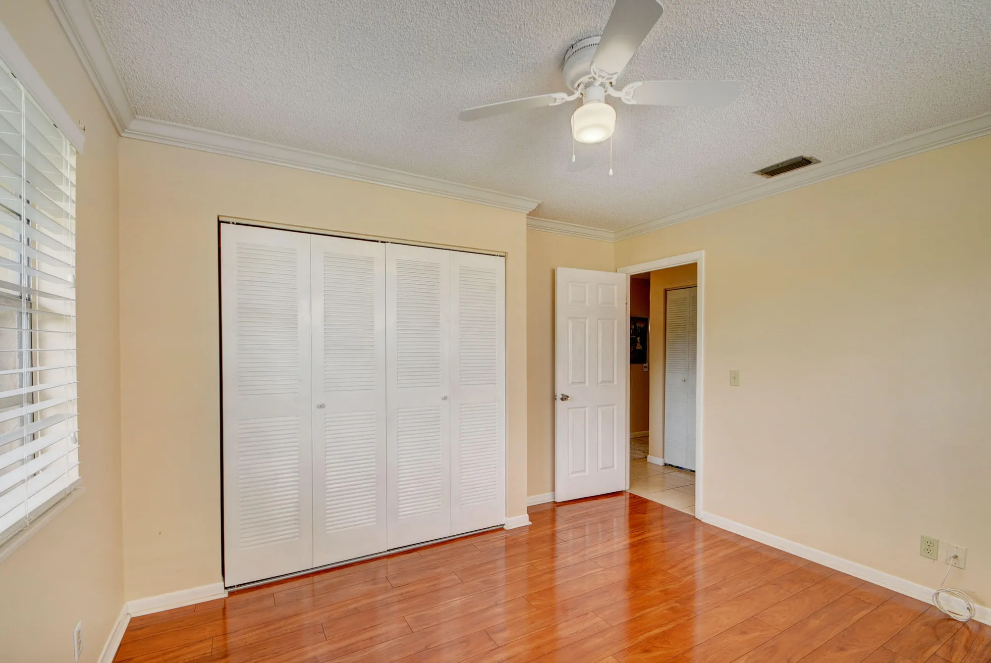 Property Slideshow image 15 of 64 | 219 lake meryl dr, West Palm Beach, FL, 33411