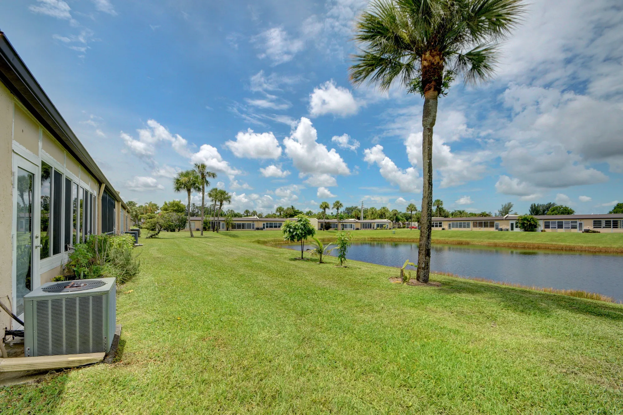 Property Slideshow image 25 of 64 | 219 lake meryl dr, West Palm Beach, FL, 33411