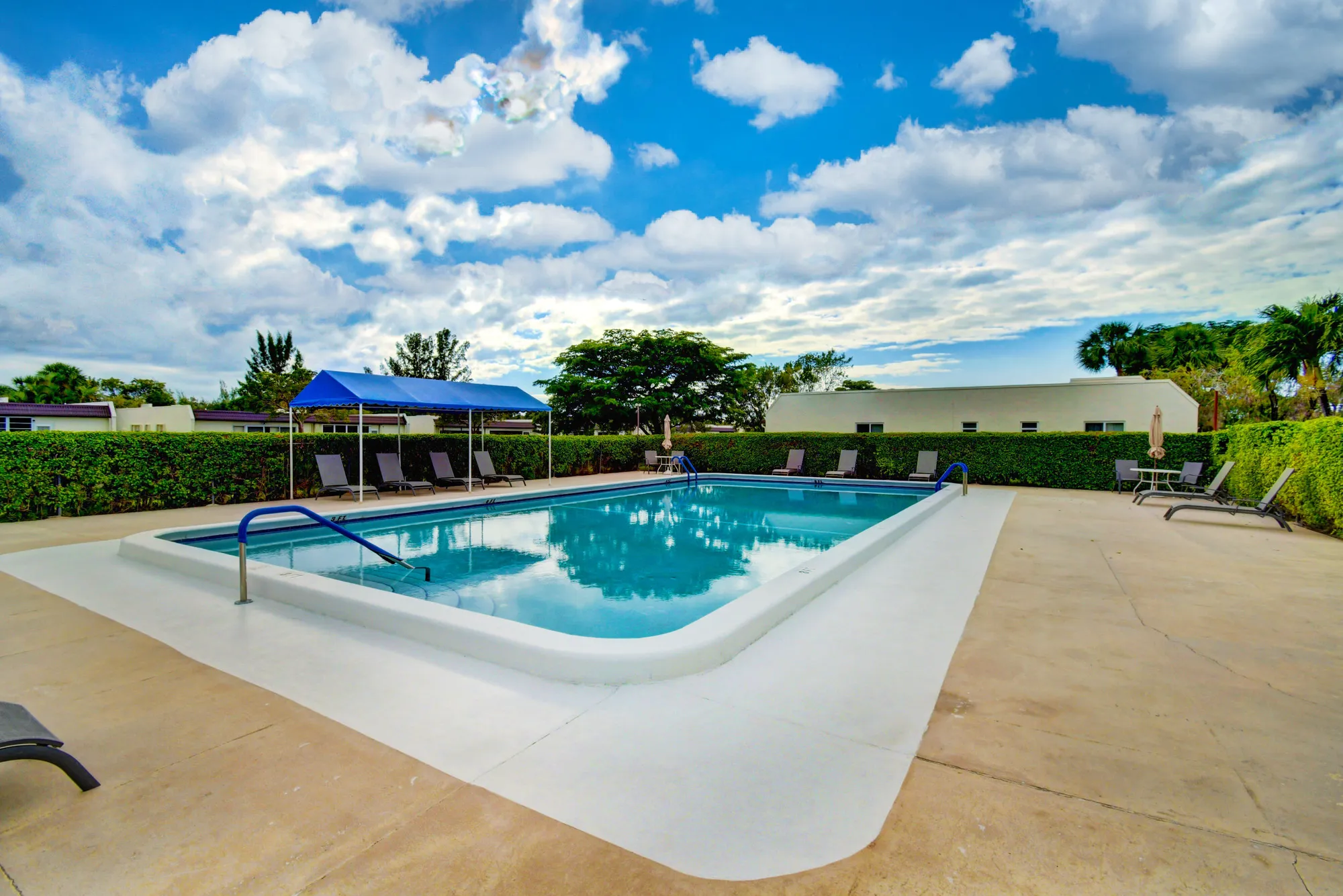 Property Slideshow image 53 of 64 | 219 lake meryl dr, West Palm Beach, FL, 33411