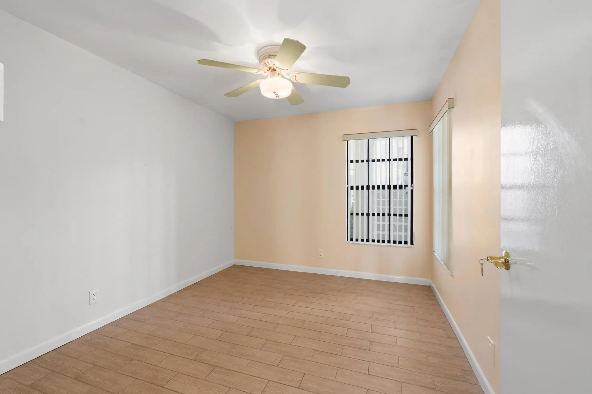 Property Slideshow image 18 of 39 | 3233 perimeter dr # 2511, Greenacres, FL, 33467