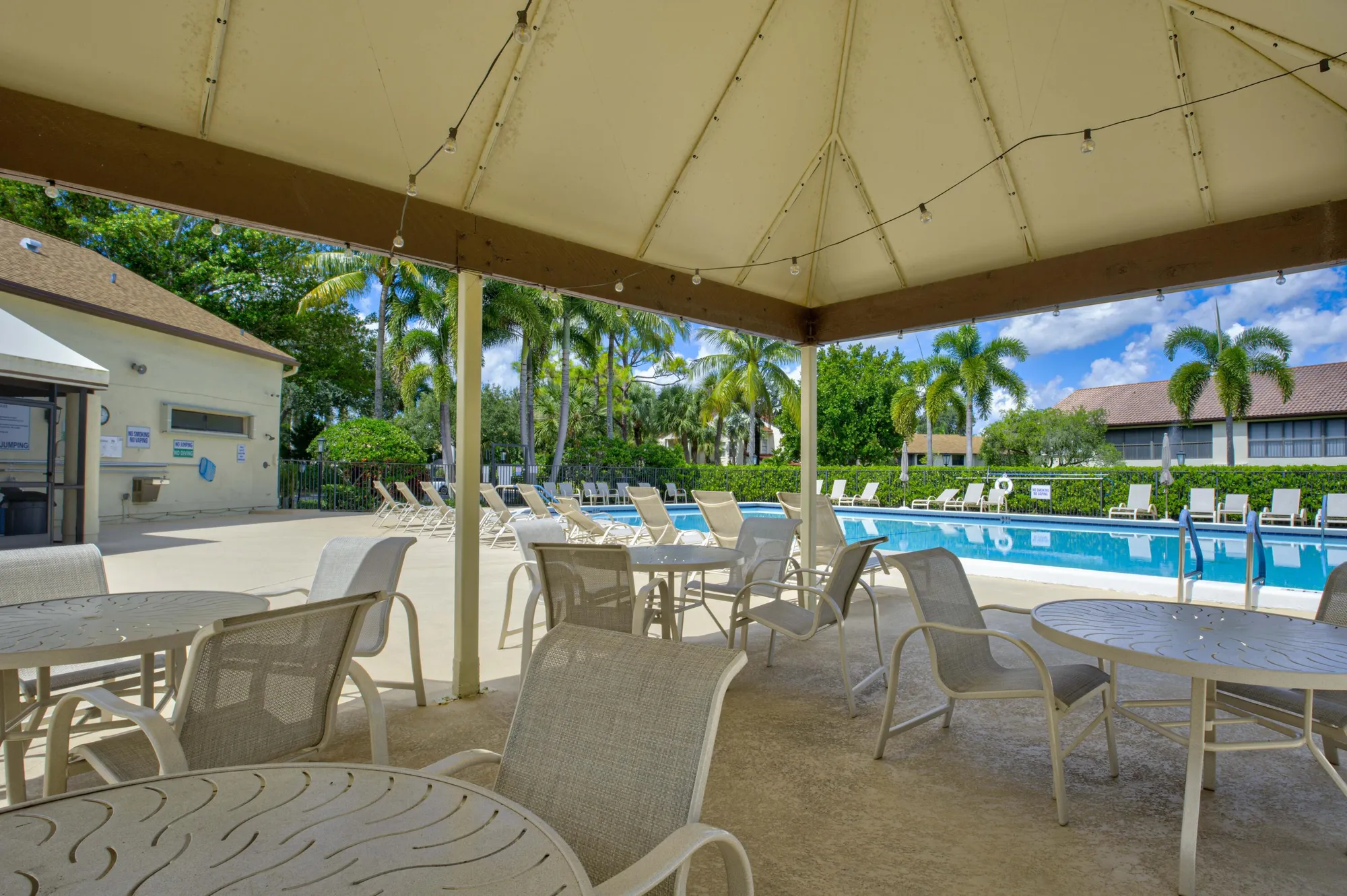 Property Slideshow image 32 of 39 | 3233 perimeter dr # 2511, Greenacres, FL, 33467