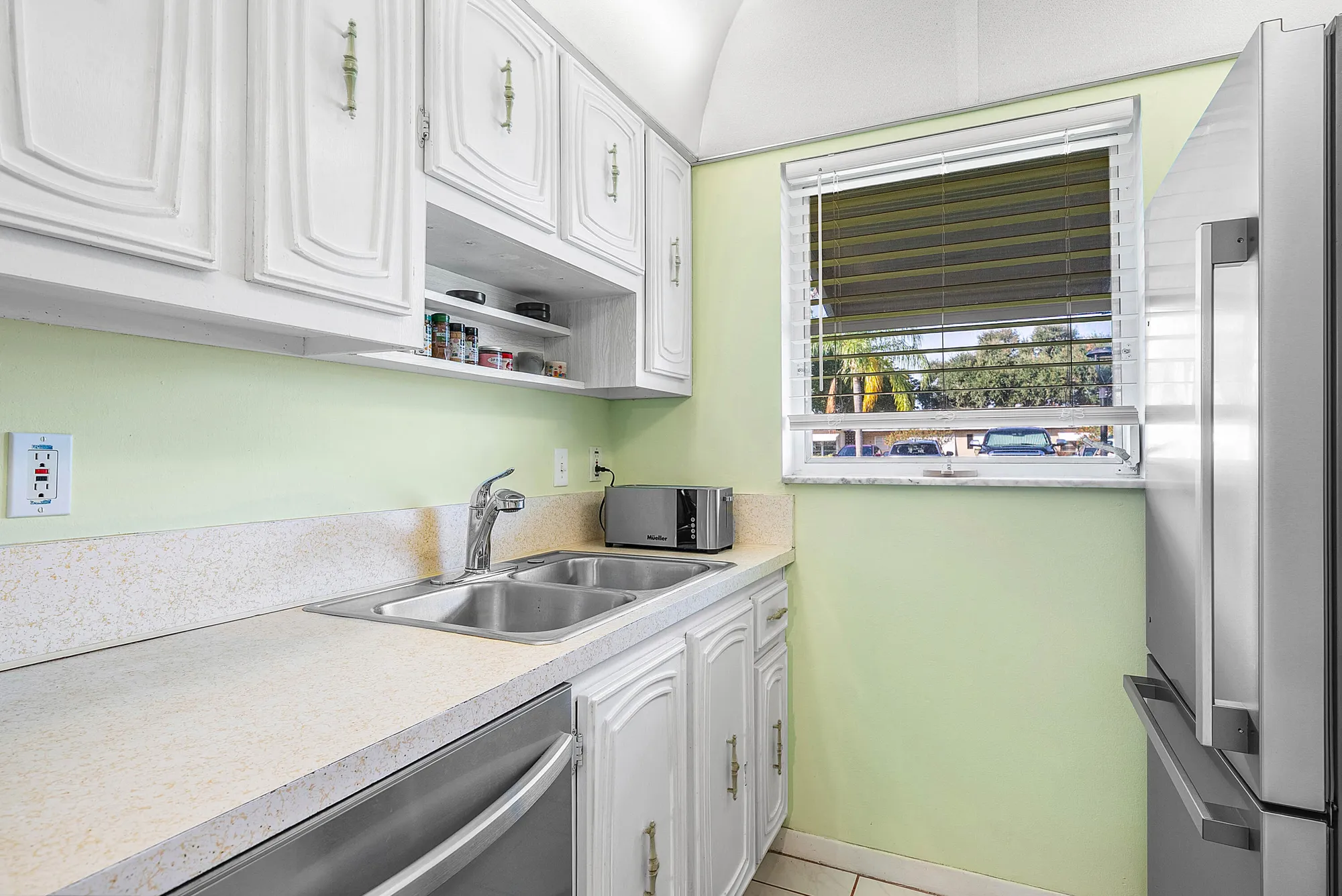 Property Slideshow image 12 of 29 | 1010 circle ter c, Delray Beach, FL, 33445