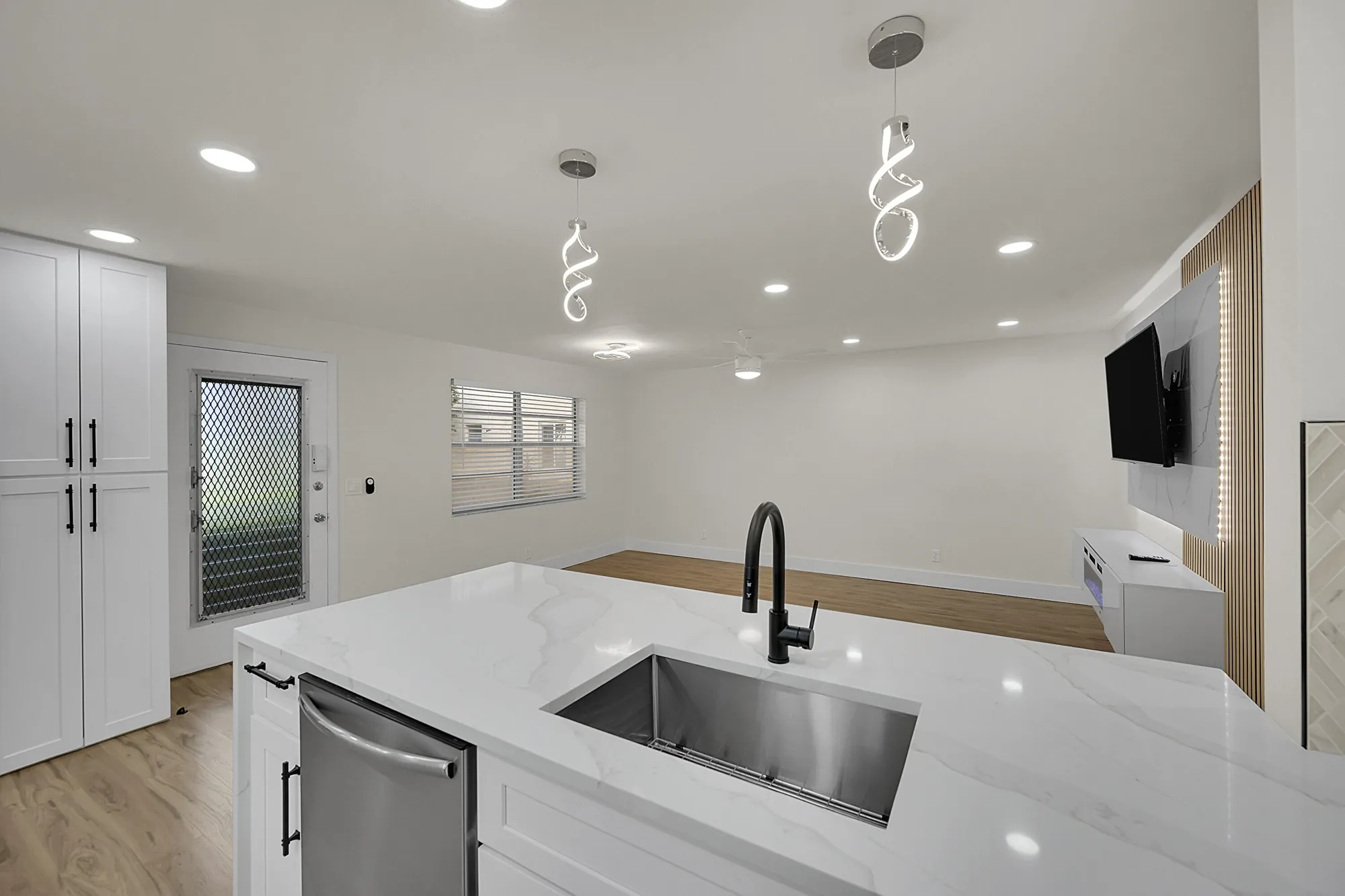 Property Slideshow image 12 of 32 | 582 flanders m, Delray Beach, FL, 33484