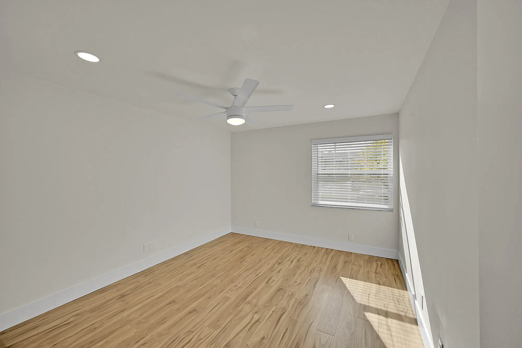 Property Slideshow image 15 of 32 | 582 flanders m, Delray Beach, FL, 33484