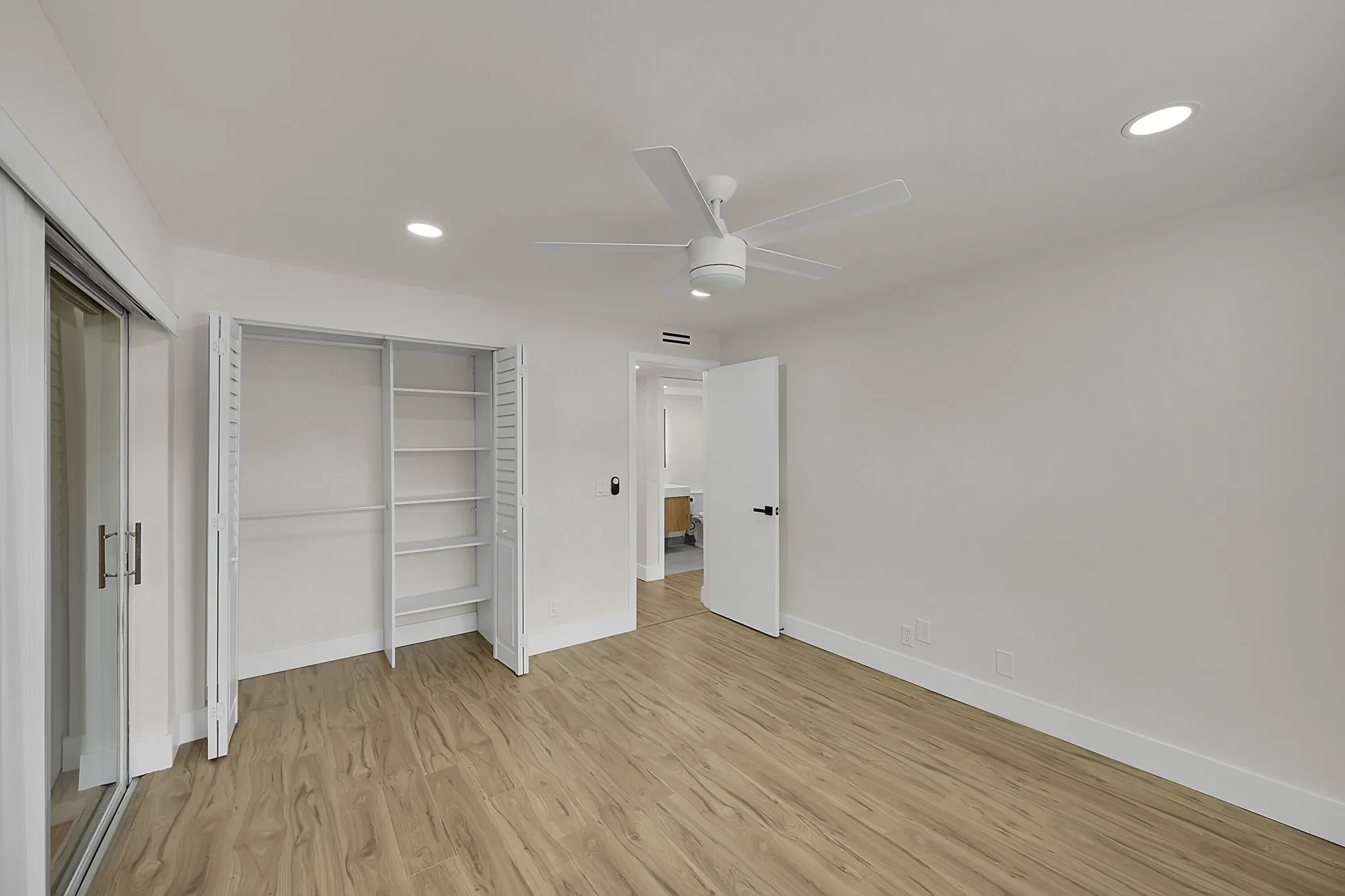 Property Slideshow image 21 of 32 | 582 flanders m, Delray Beach, FL, 33484