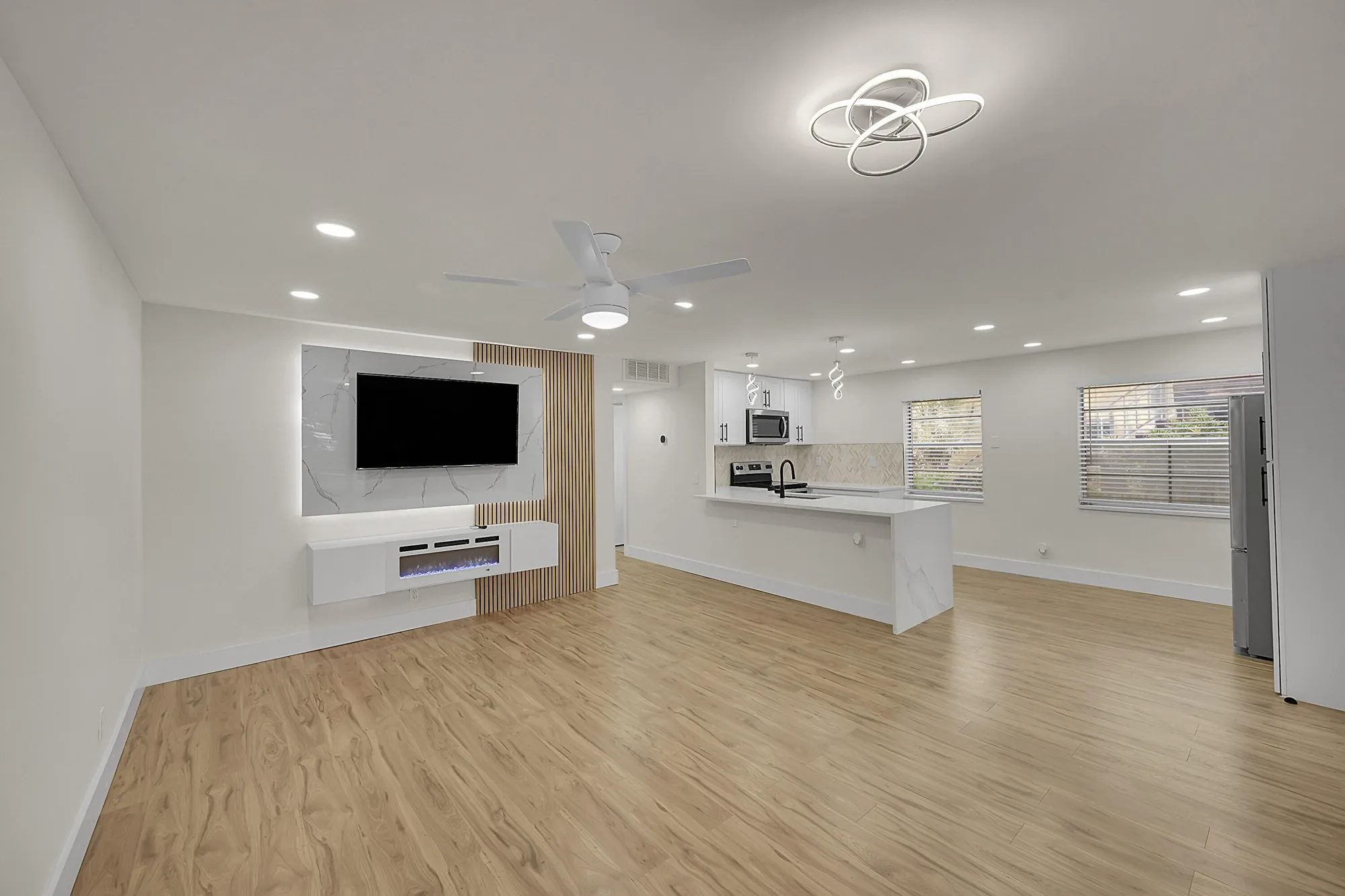 Property Slideshow image 3 of 32 | 582 flanders m, Delray Beach, FL, 33484