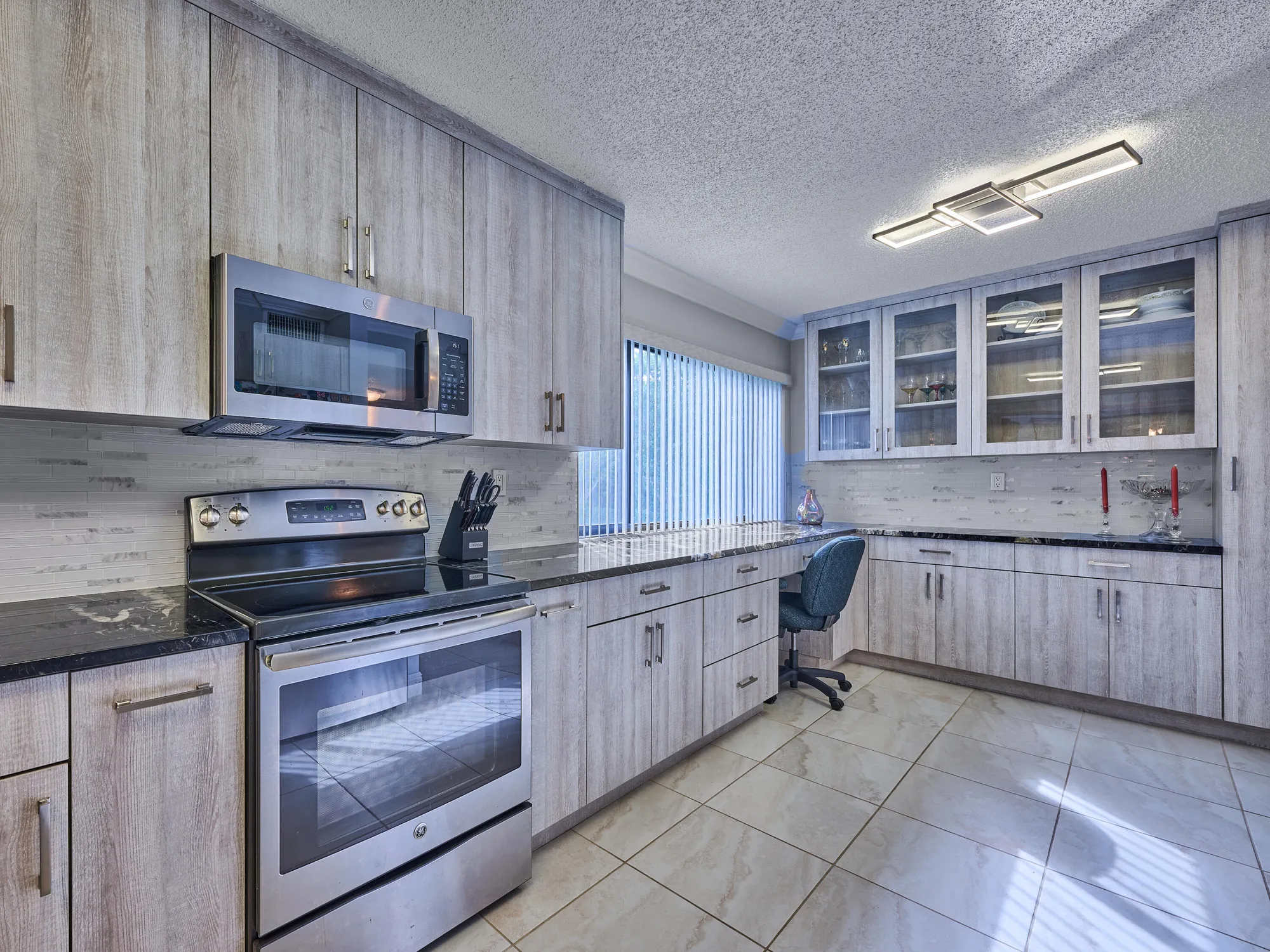 Property Slideshow image 20 of 71 | 11262 green lake dr apt 204, Boynton Beach, FL, 33437