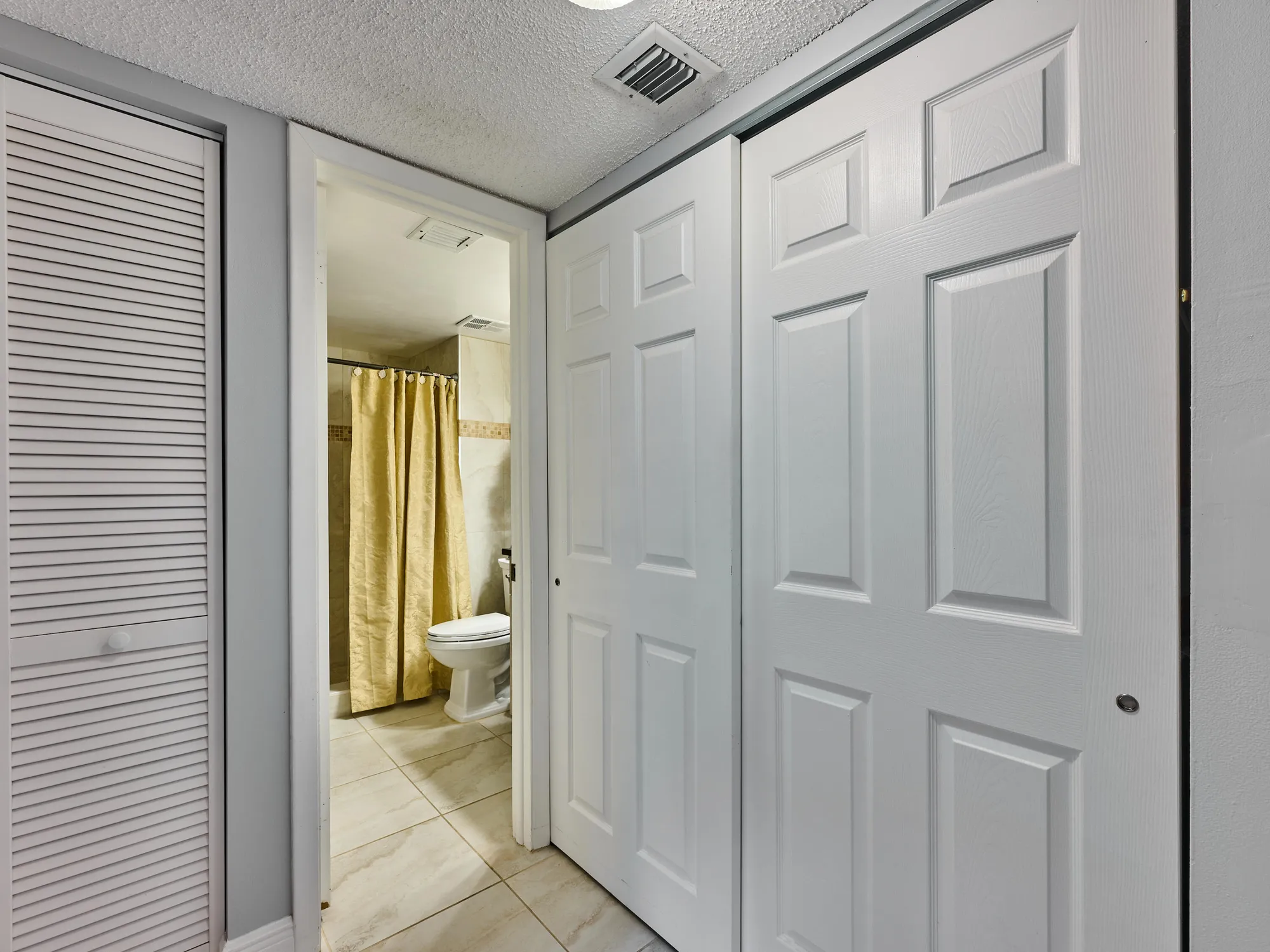 Property Slideshow image 21 of 71 | 11262 green lake dr apt 204, Boynton Beach, FL, 33437