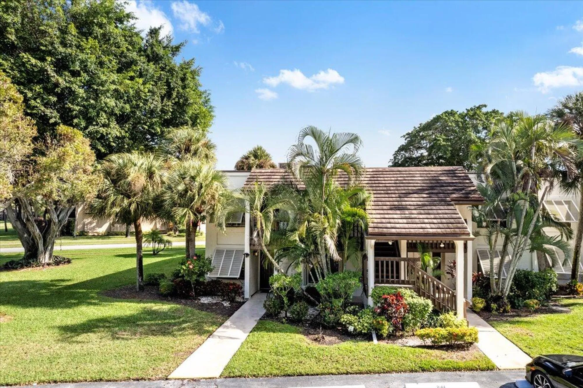 Property Slideshow image 31 of 49 | 10203 mangrove dr 101, Boynton Beach, FL, 33437