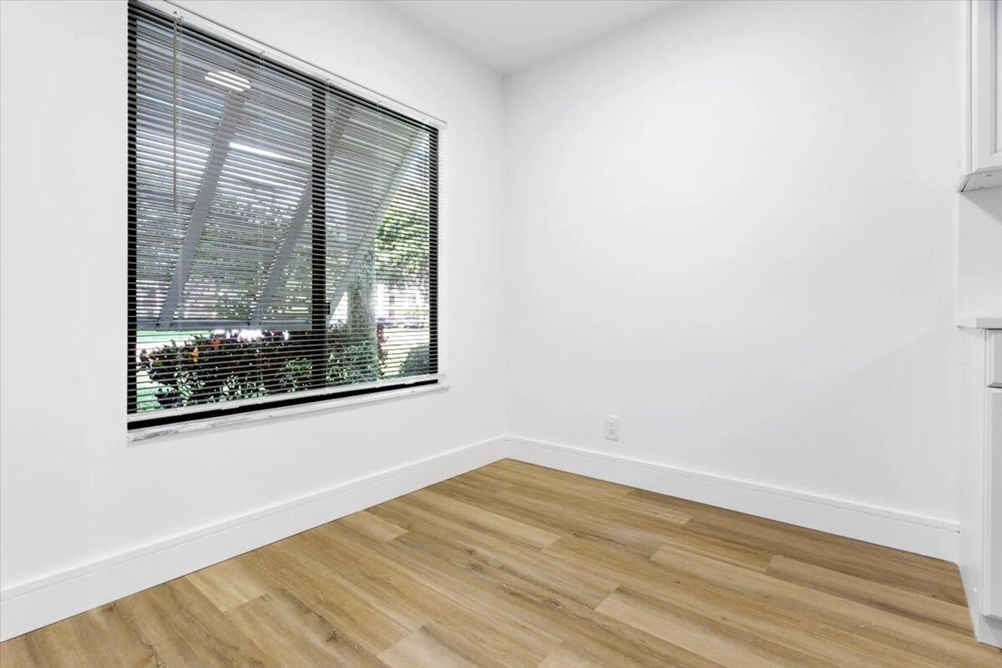 Property Slideshow image 6 of 49 | 10203 mangrove dr 101, Boynton Beach, FL, 33437