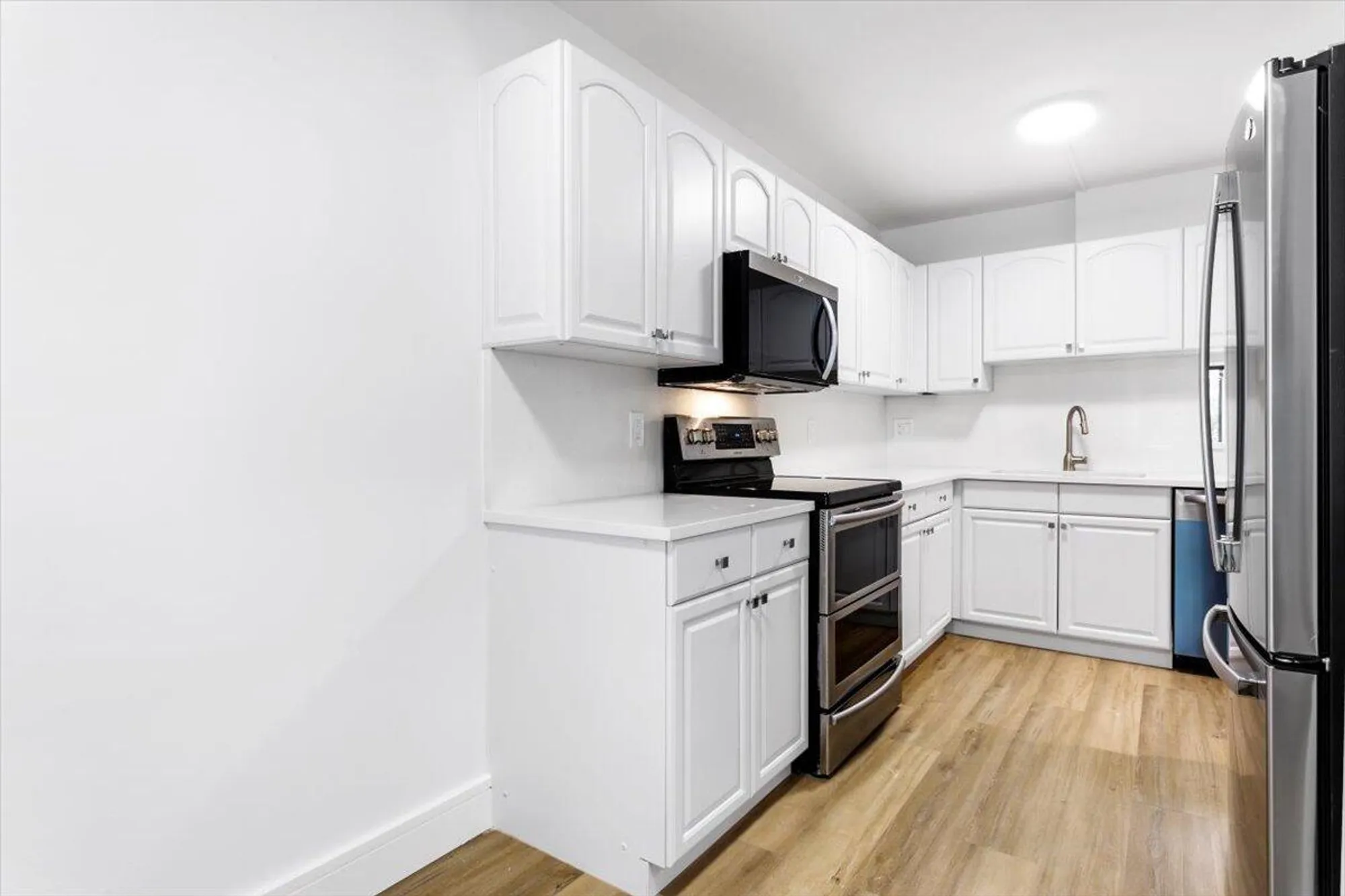 Property Slideshow image 7 of 49 | 10203 mangrove dr 101, Boynton Beach, FL, 33437