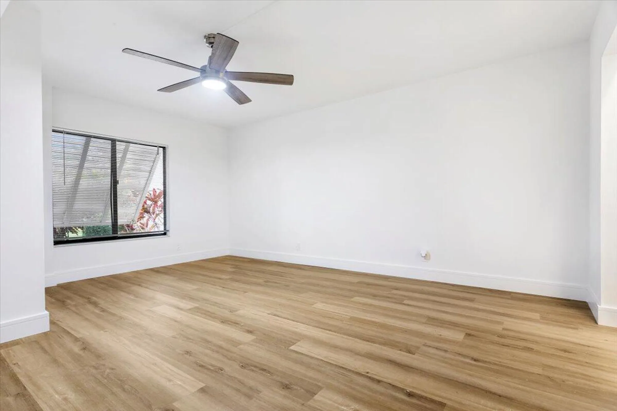 Property Slideshow image 17 of 49 | 10203 mangrove dr 101, Boynton Beach, FL, 33437