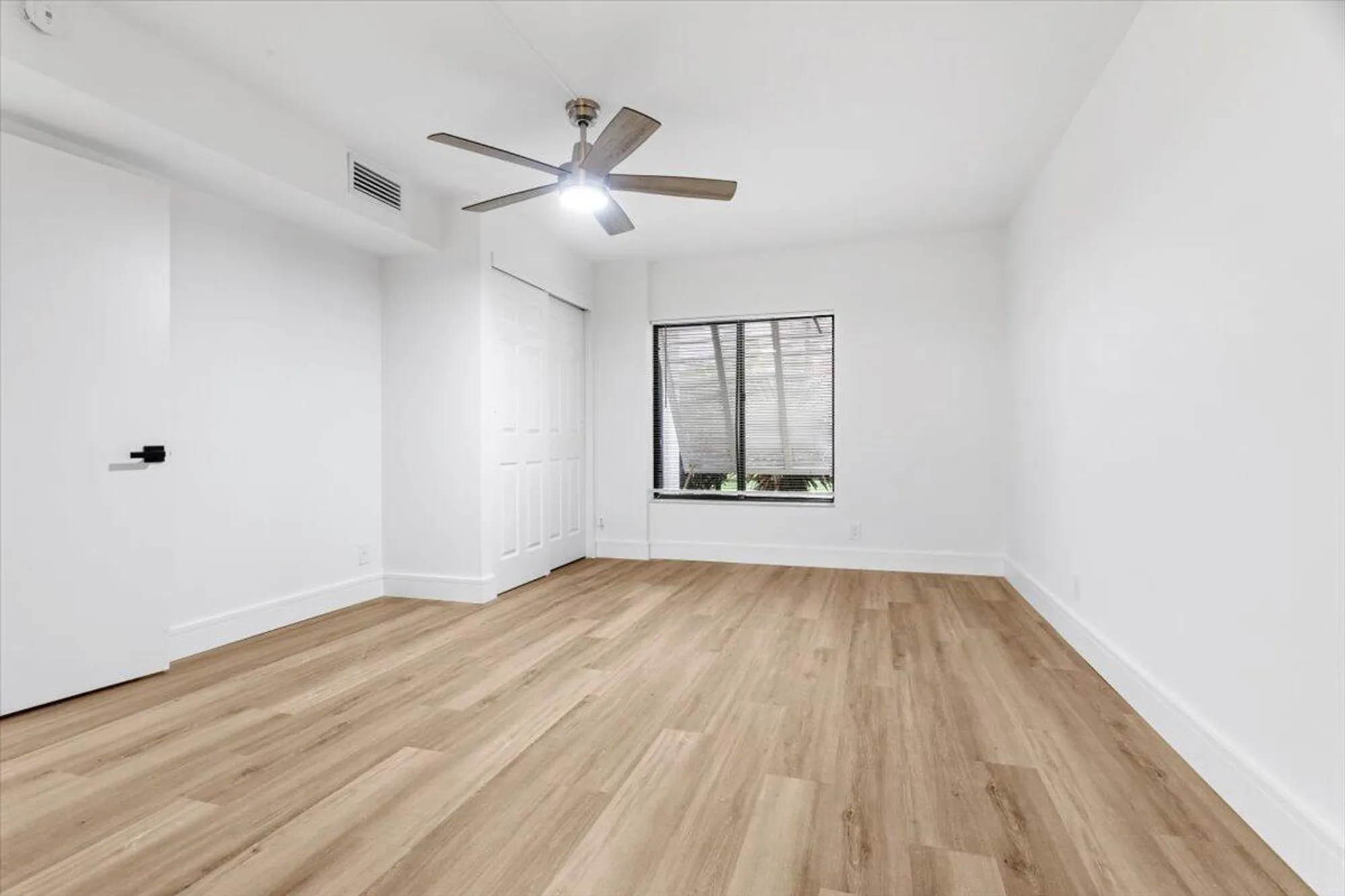 Property Slideshow image 18 of 49 | 10203 mangrove dr 101, Boynton Beach, FL, 33437