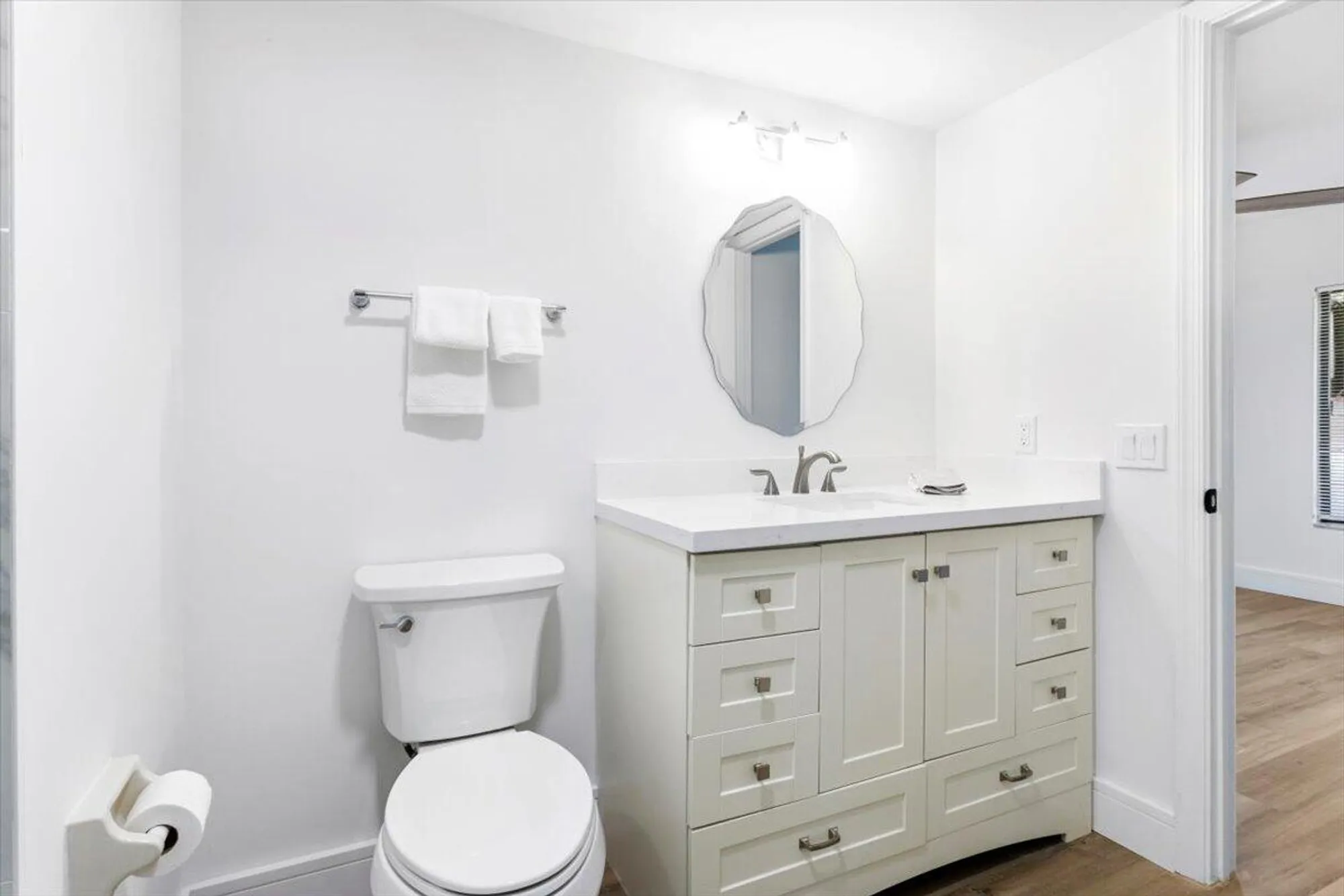 Property Slideshow image 28 of 49 | 10203 mangrove dr 101, Boynton Beach, FL, 33437