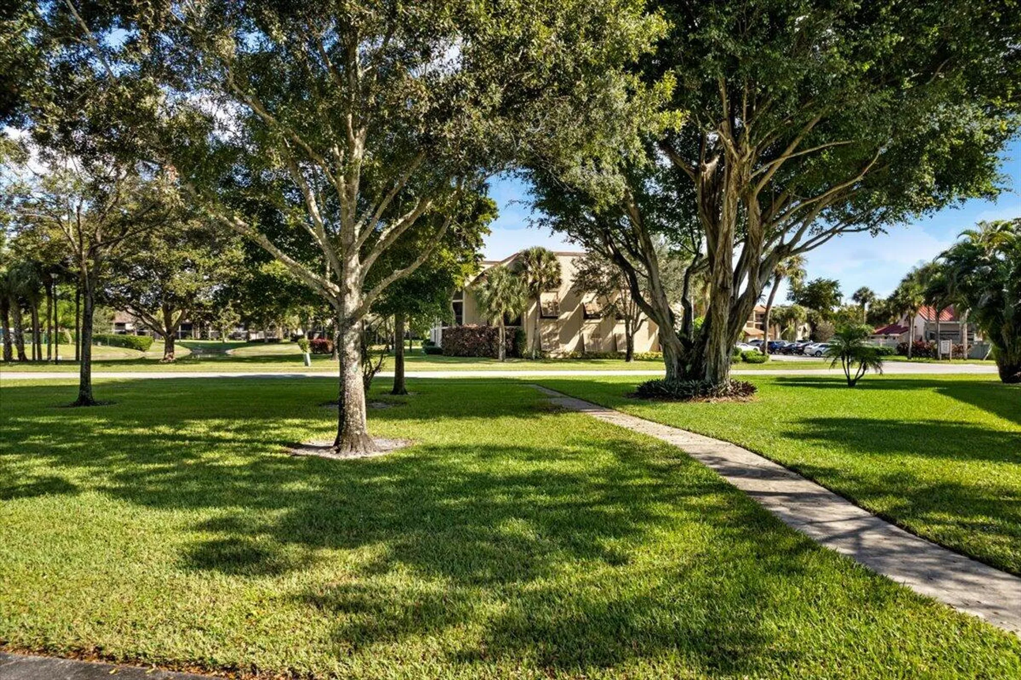 Property Slideshow image 32 of 49 | 10203 mangrove dr 101, Boynton Beach, FL, 33437