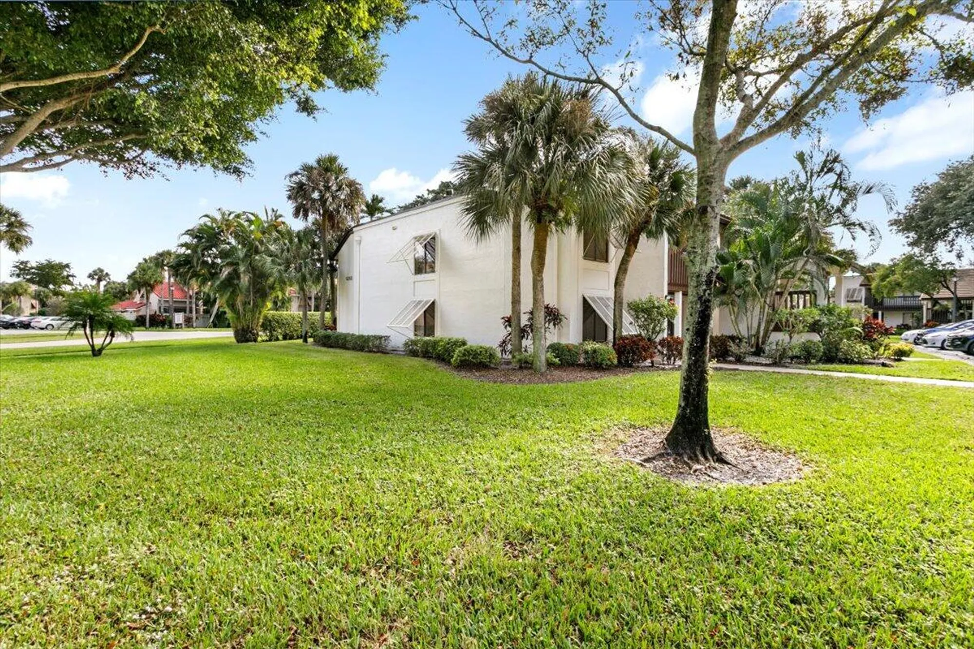 Property Slideshow image 36 of 49 | 10203 mangrove dr 101, Boynton Beach, FL, 33437