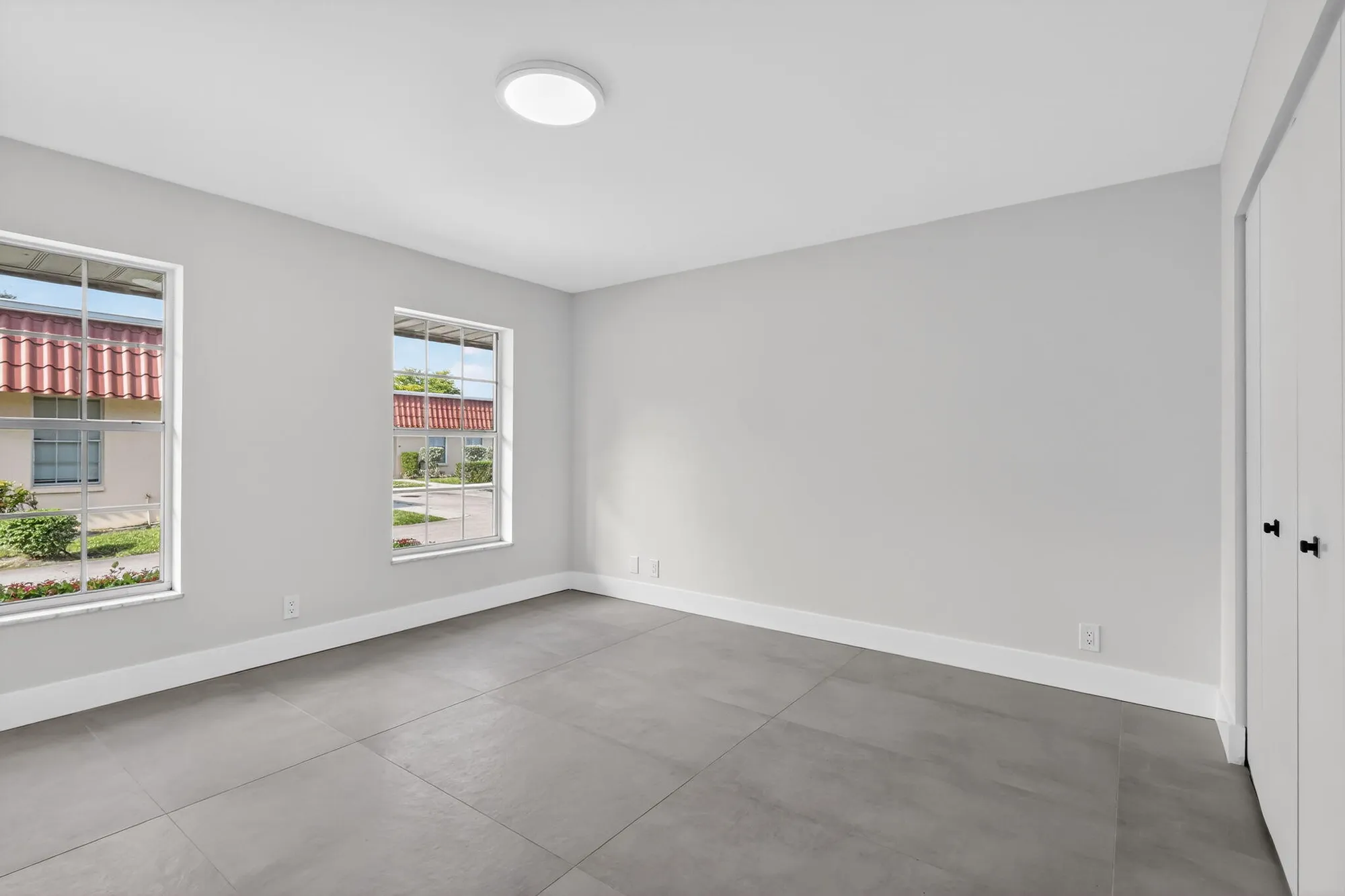 Property Slideshow image 24 of 36 | 846 salem ln, Lake Worth, FL, 33467