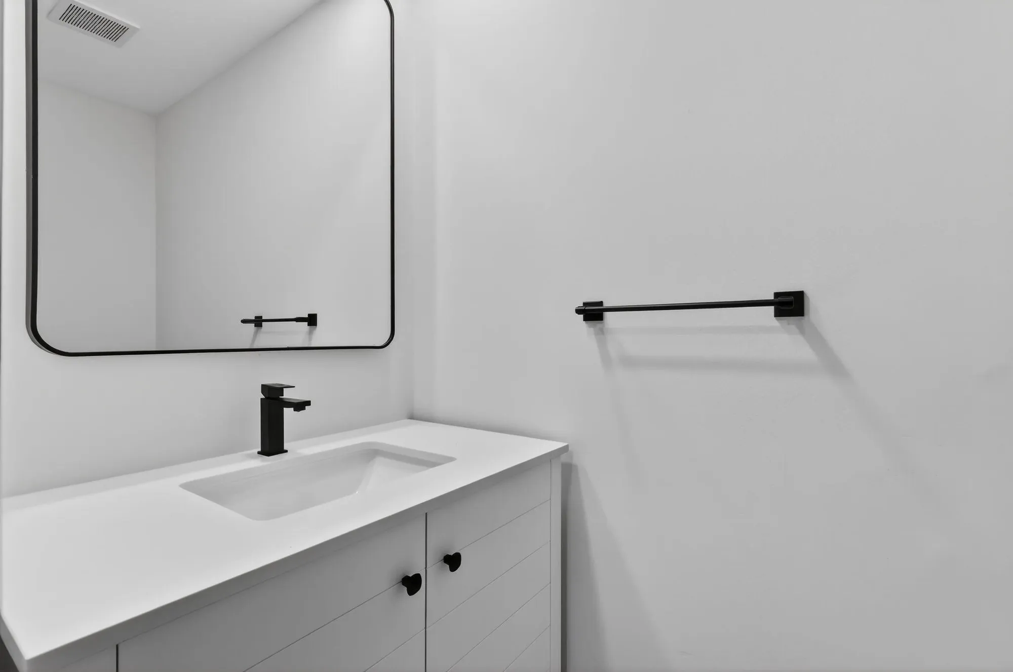 Property Slideshow image 16 of 36 | 846 salem ln, Lake Worth, FL, 33467