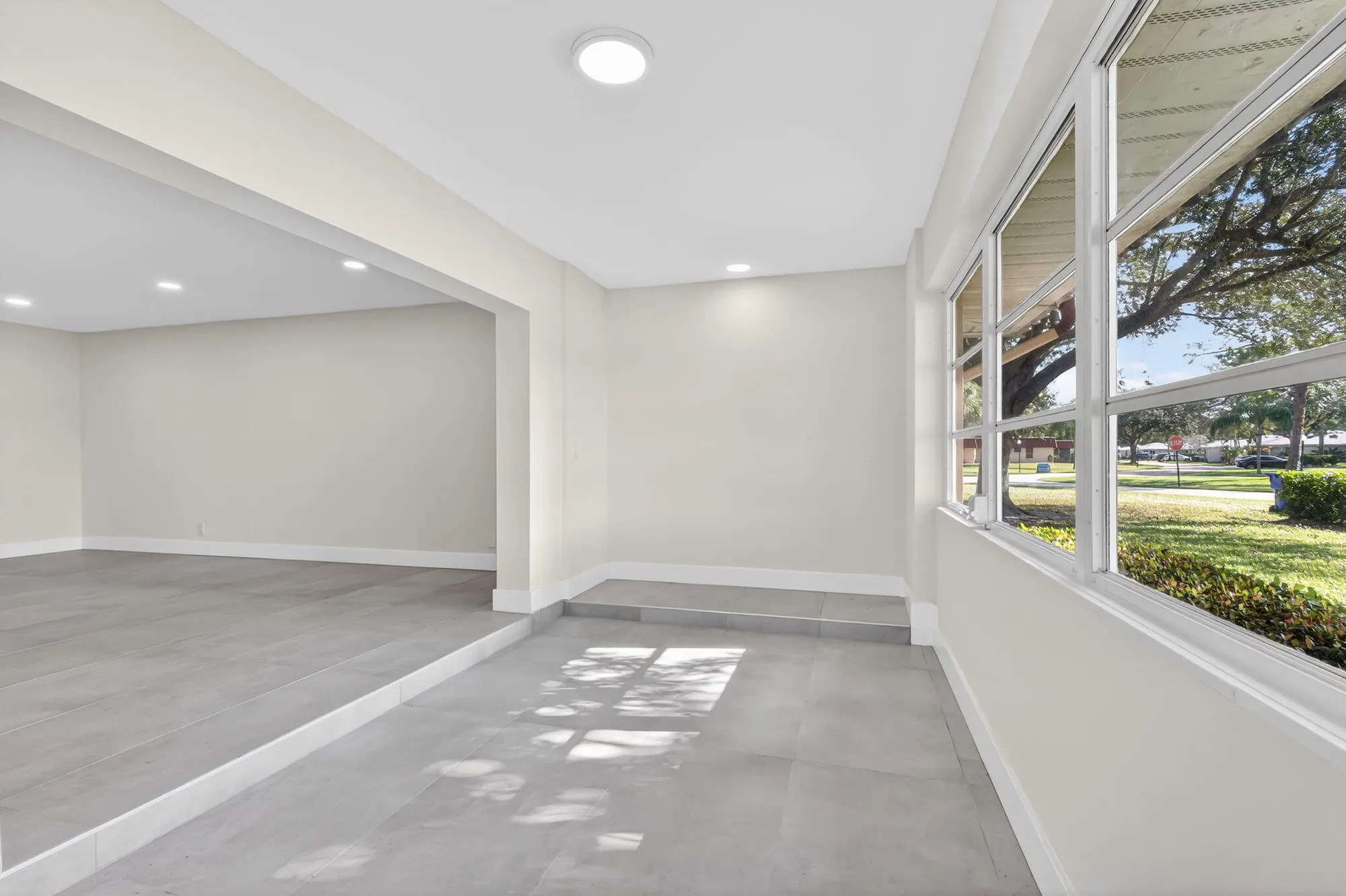 Property Slideshow image 20 of 36 | 846 salem ln, Lake Worth, FL, 33467