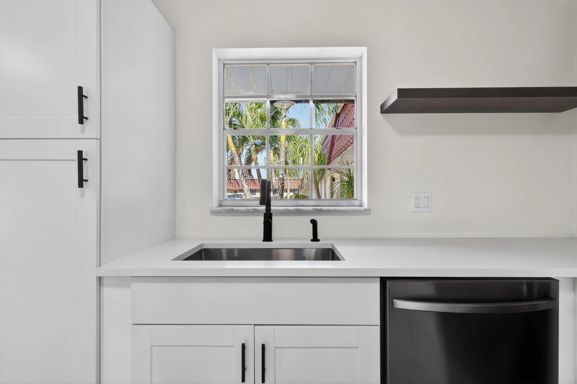 Property Slideshow image 8 of 36 | 846 salem ln, Lake Worth, FL, 33467